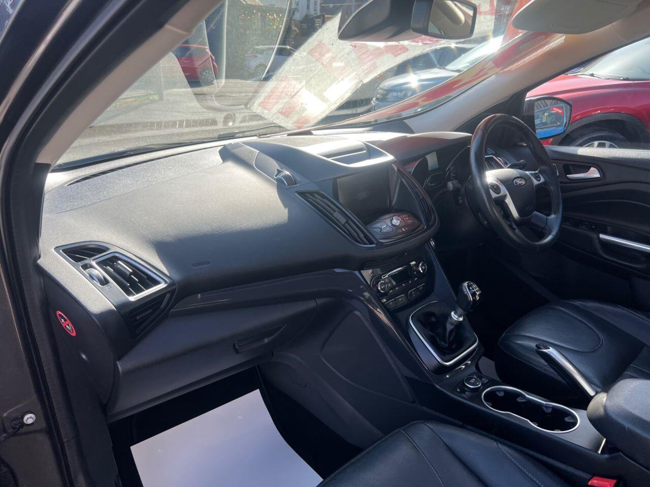 Ford Kuga - Image 18