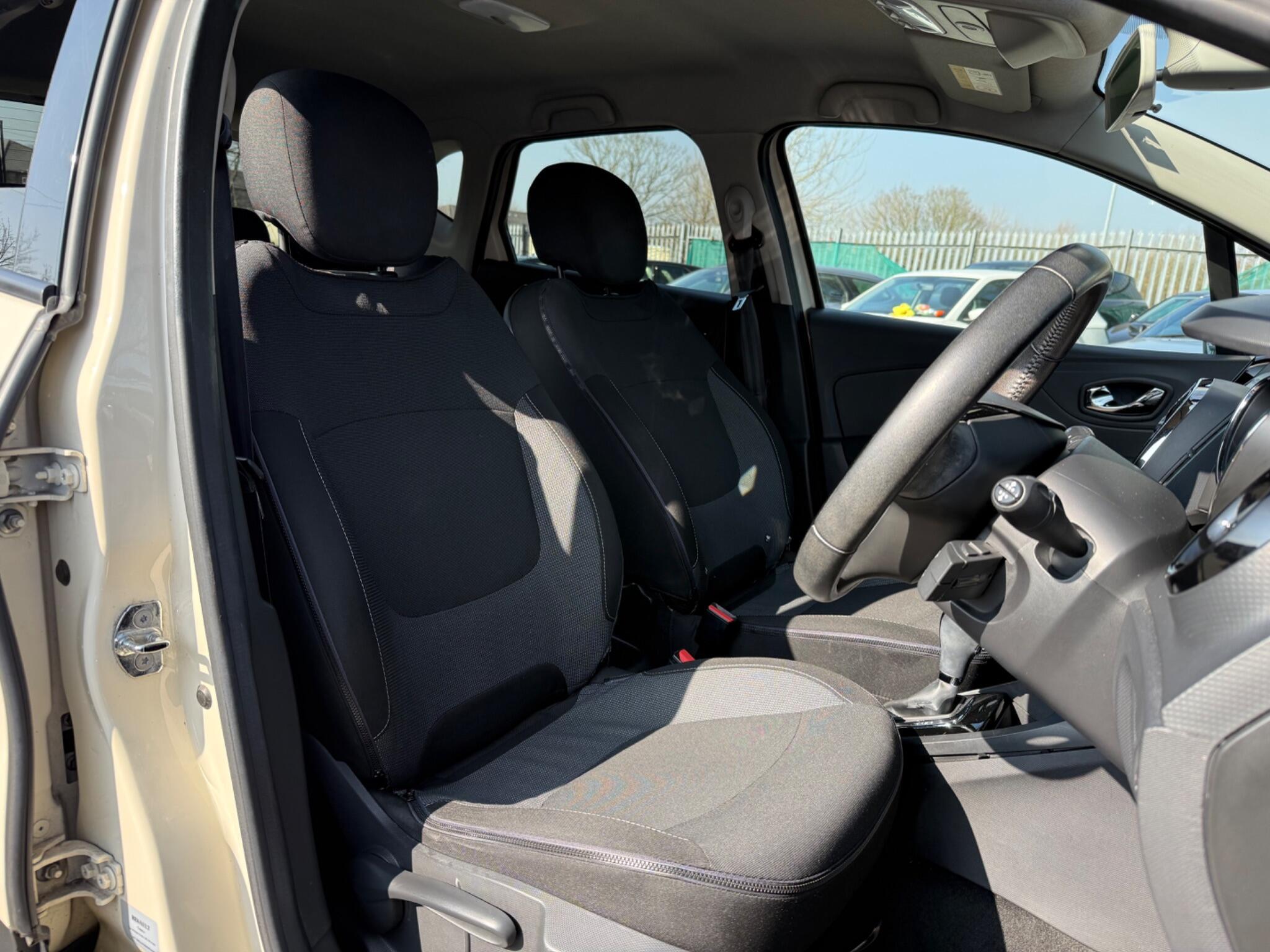 Renault Captur - Image 20
