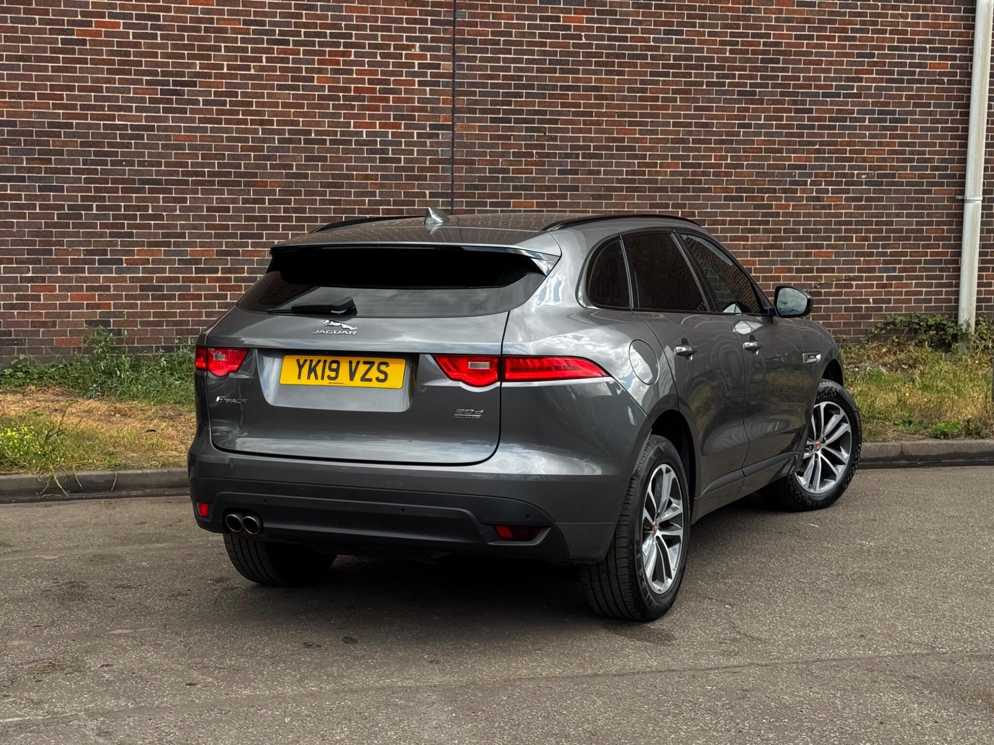 Jaguar F-Pace - Image 6