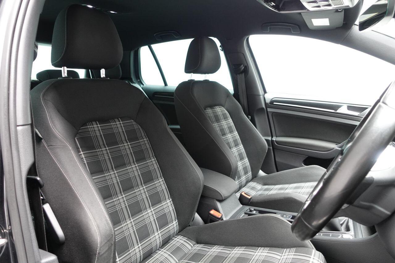 Volkswagen Golf - Image 3