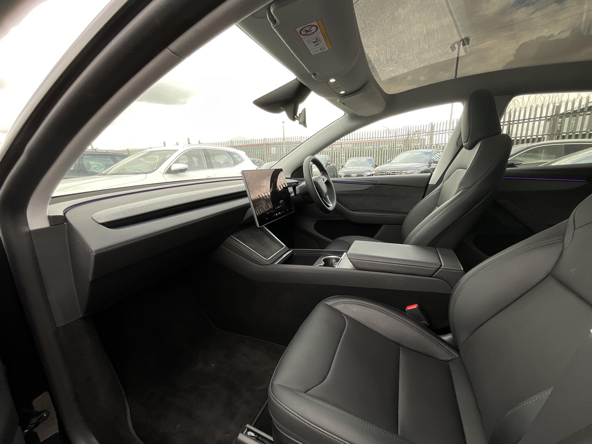 Tesla Model Y - Image 16