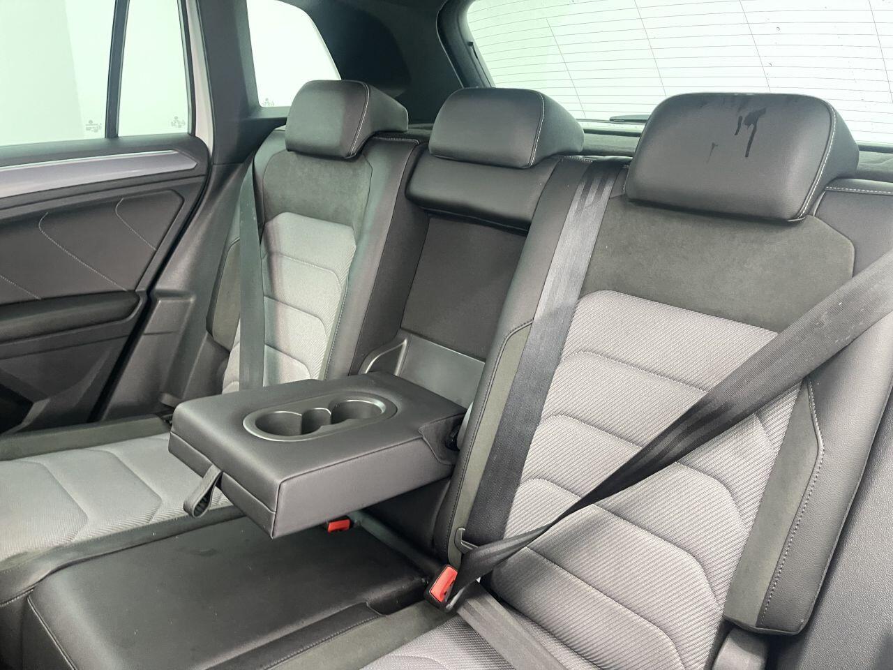 Volkswagen Tiguan - Image 23