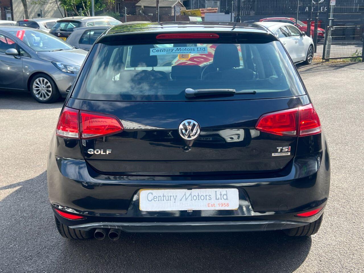 Volkswagen Golf - Image 11