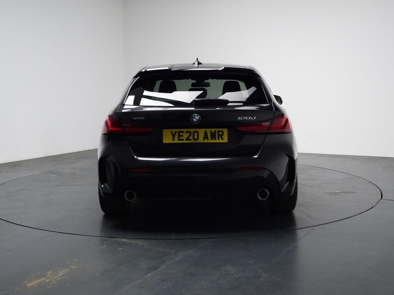BMW 1 Series - Image 11