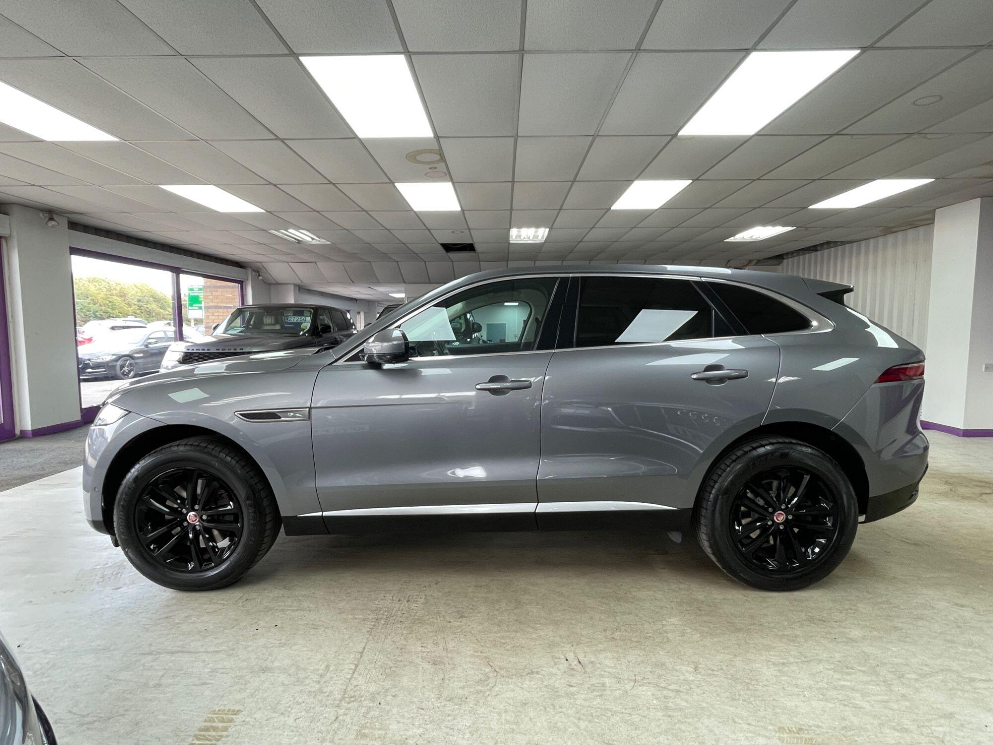 Jaguar F-Pace - Image 12