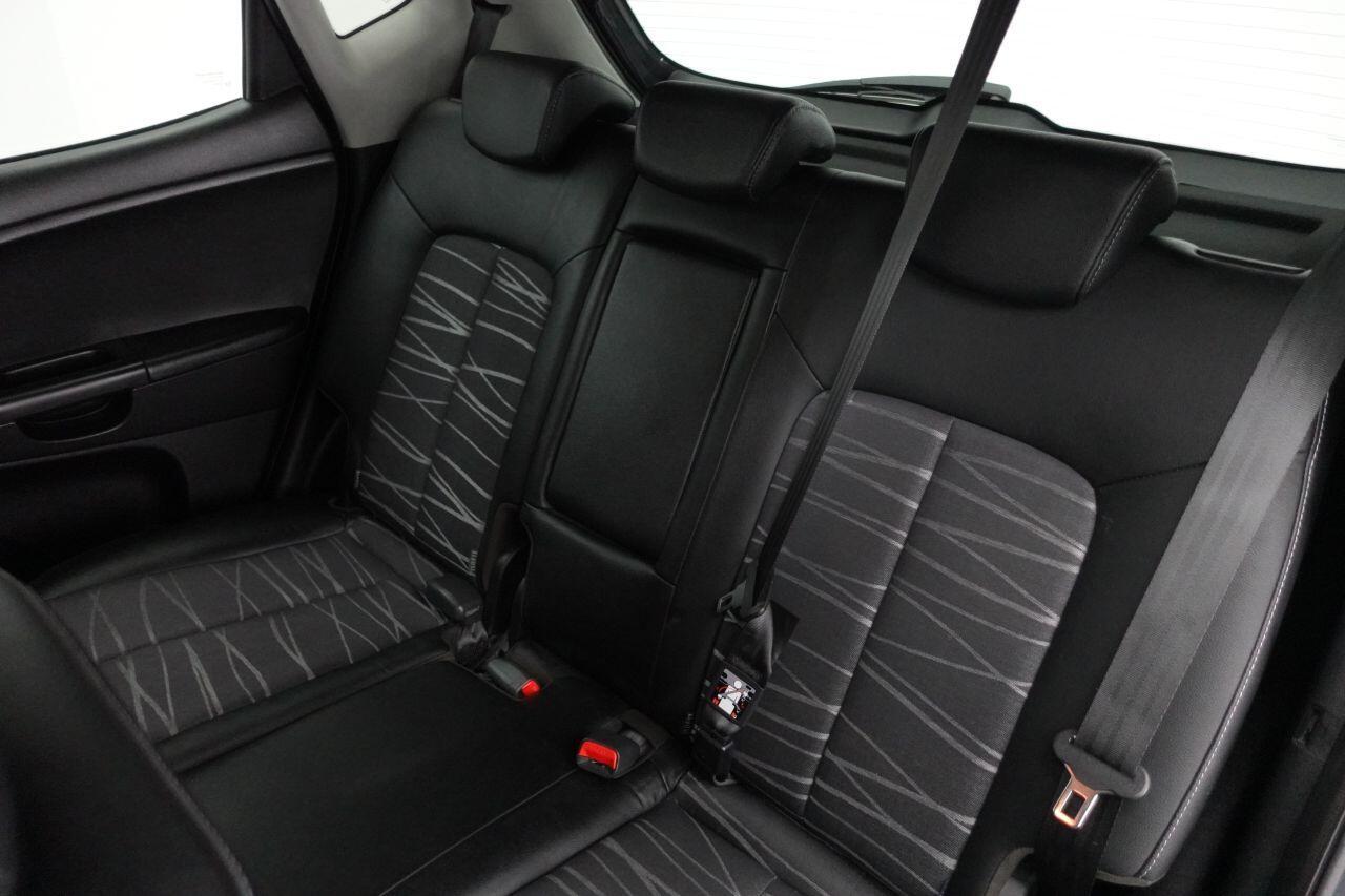 Kia Venga - Image 20