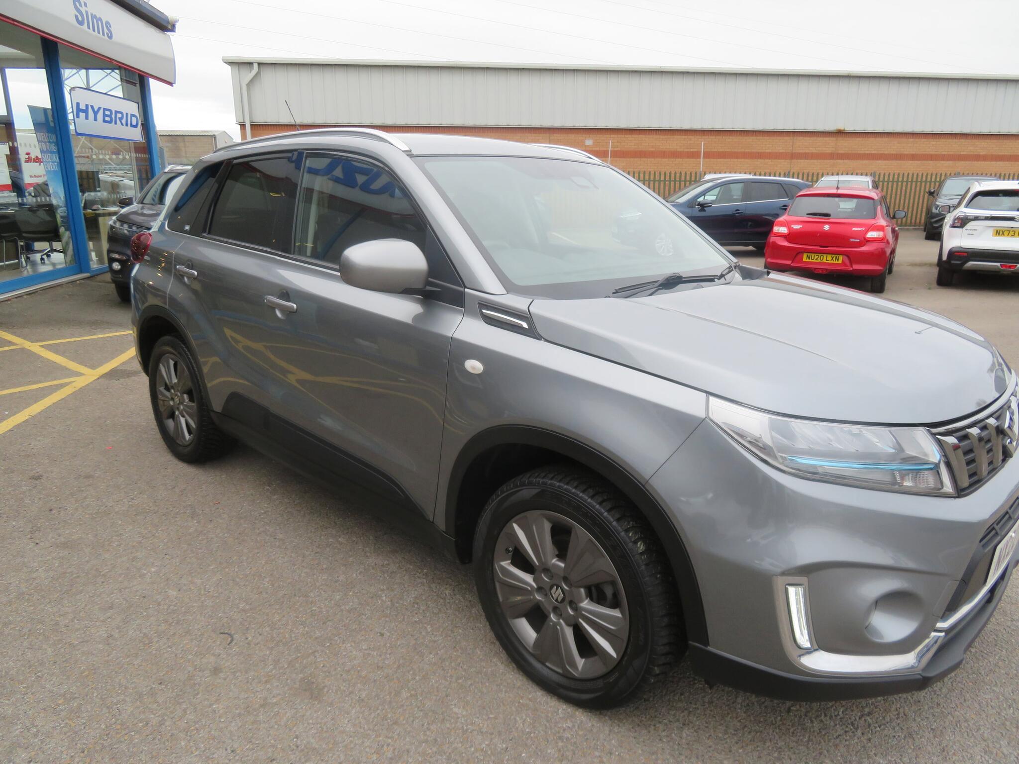 Suzuki Vitara - Image 11