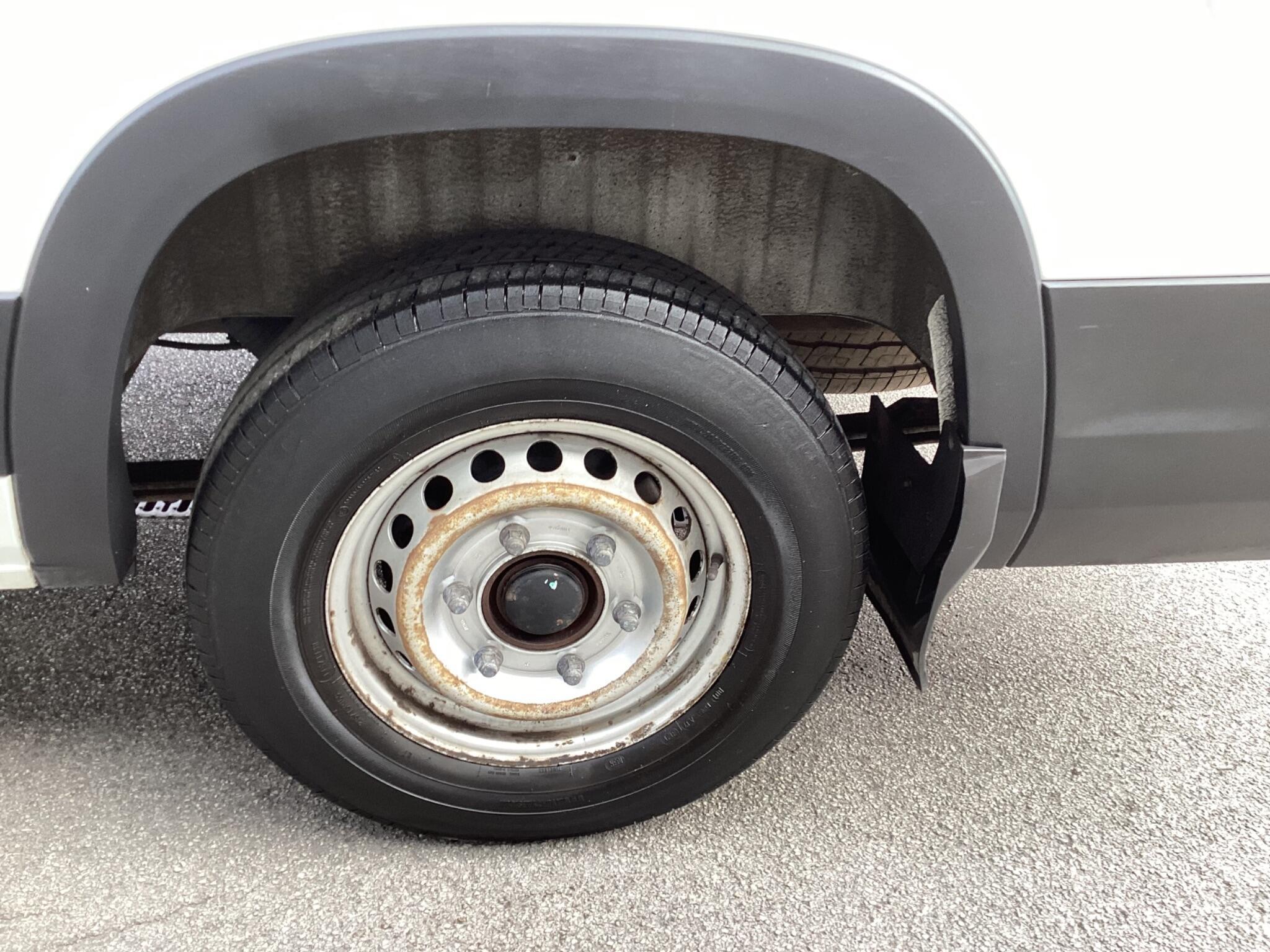 Maxus Deliver 9 - Image 14