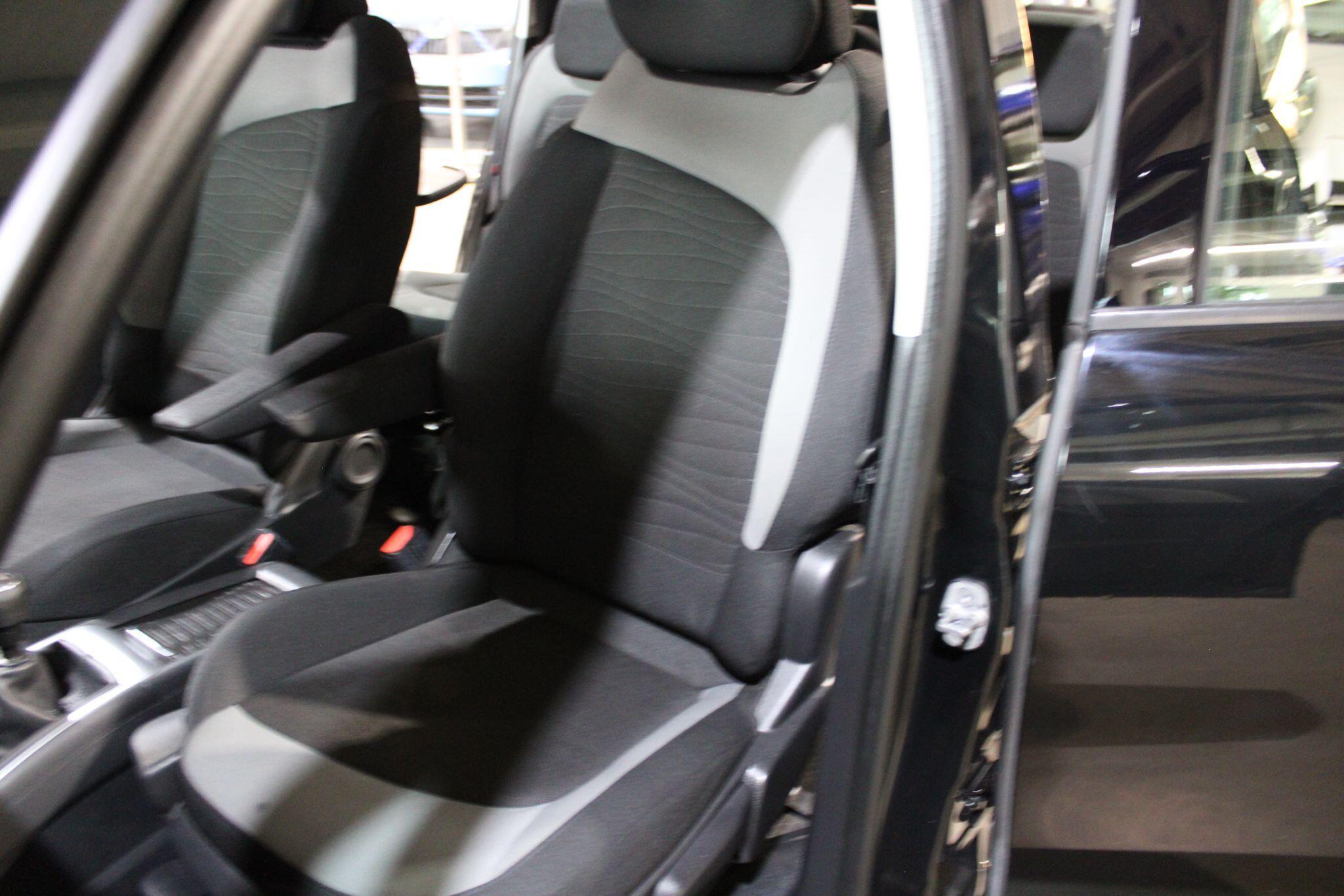 Citroen Grand C4 Picasso - Image 19