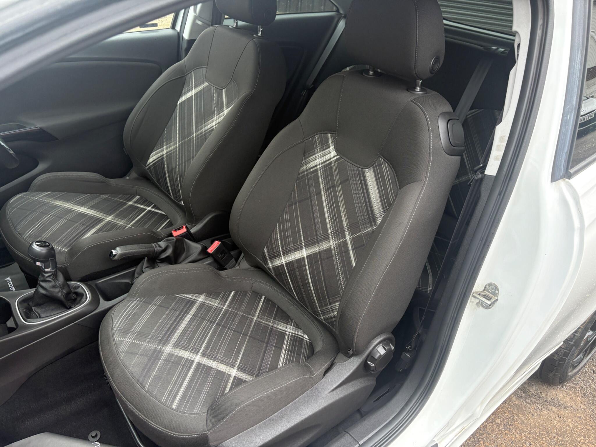 Vauxhall Corsa - Image 17