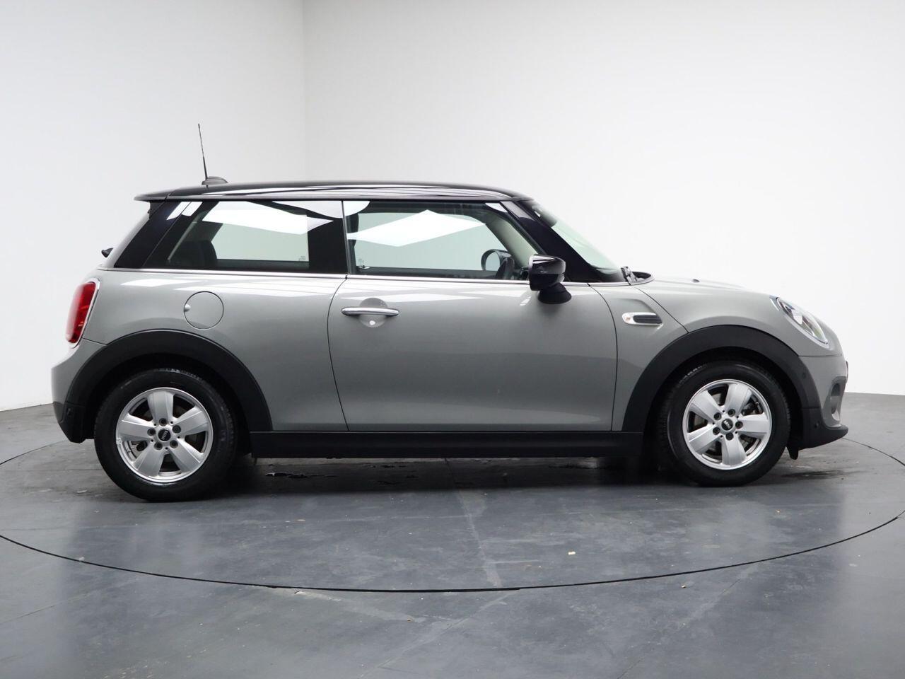 MINI Hatch - Image 14
