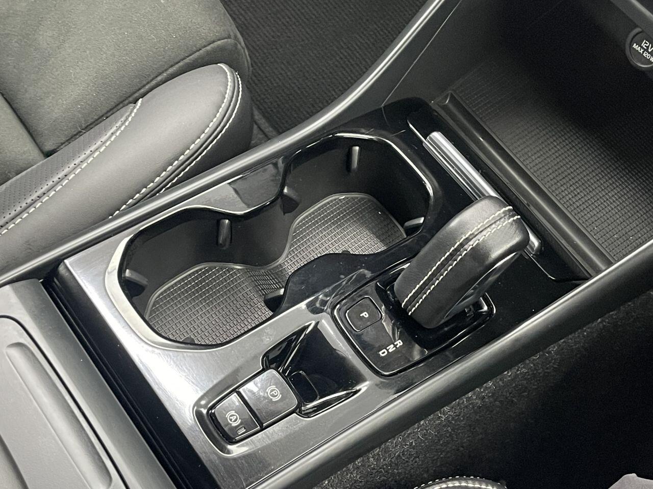 Volvo XC40 - Image 40