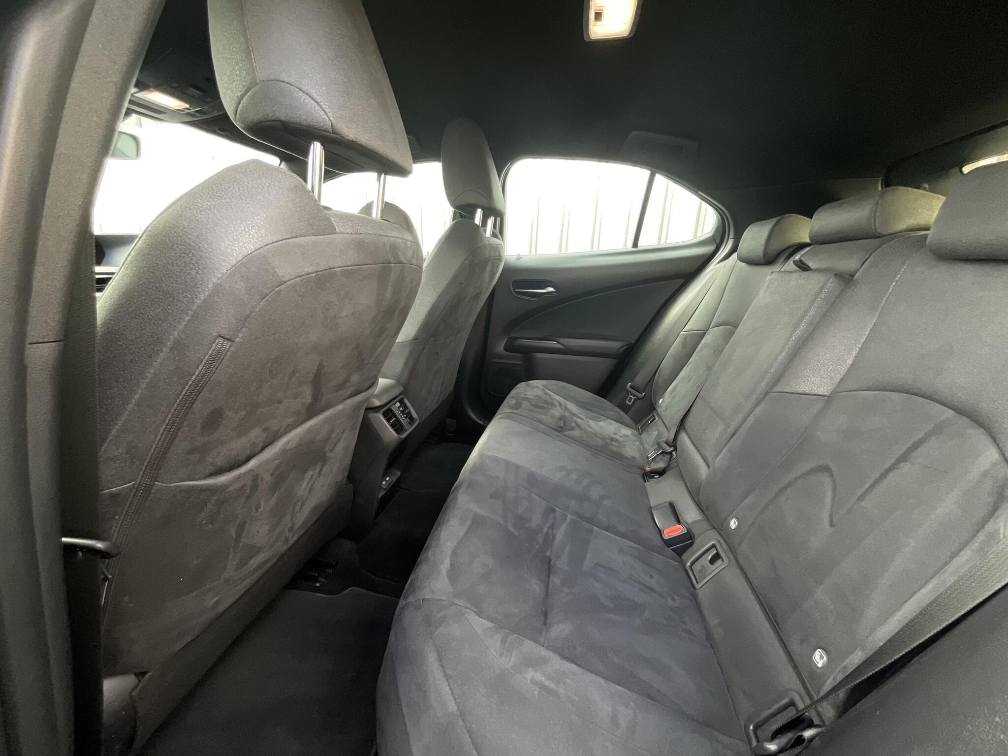 Lexus UX - Image 15
