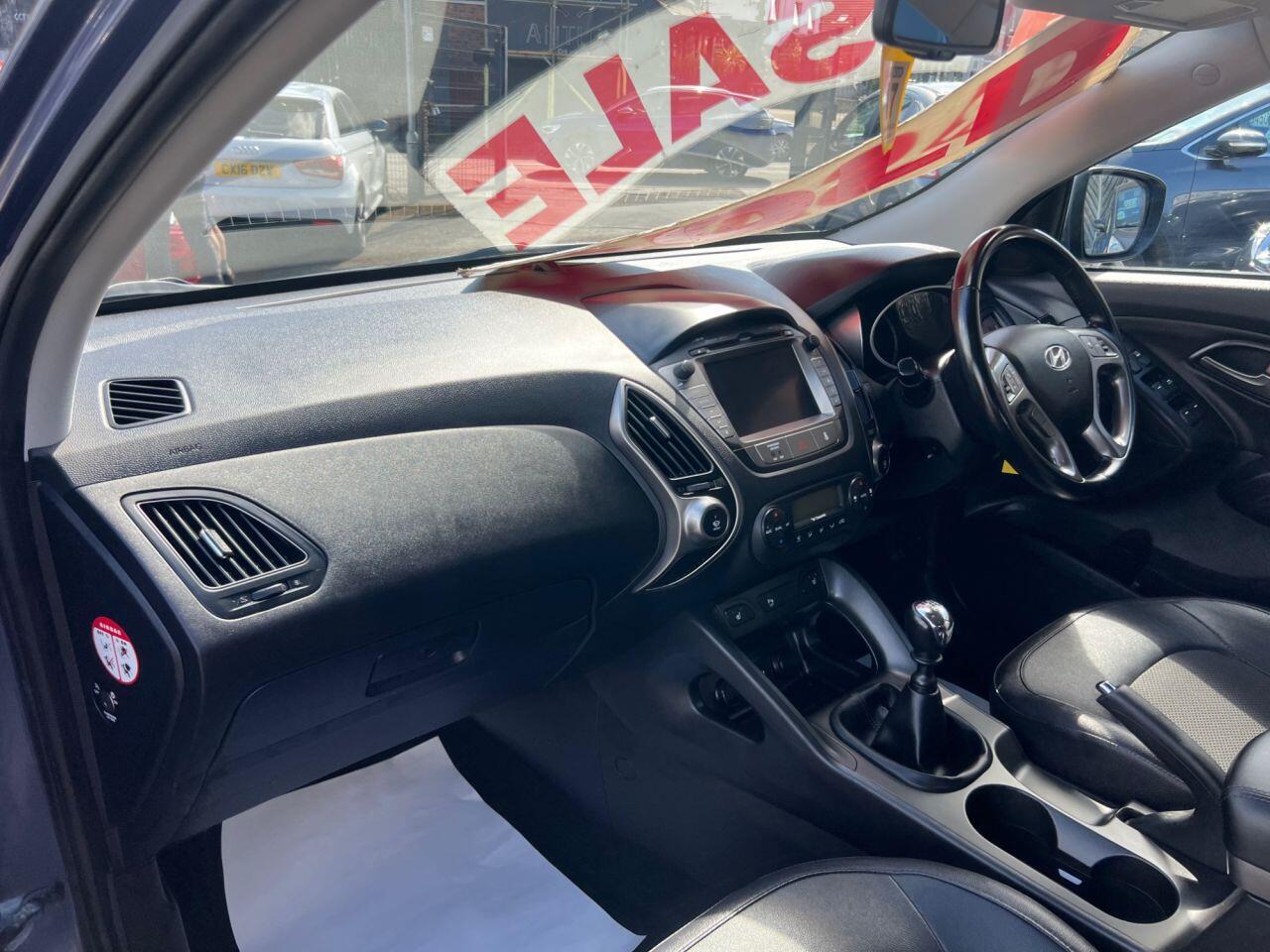 Hyundai ix35 - Image 17