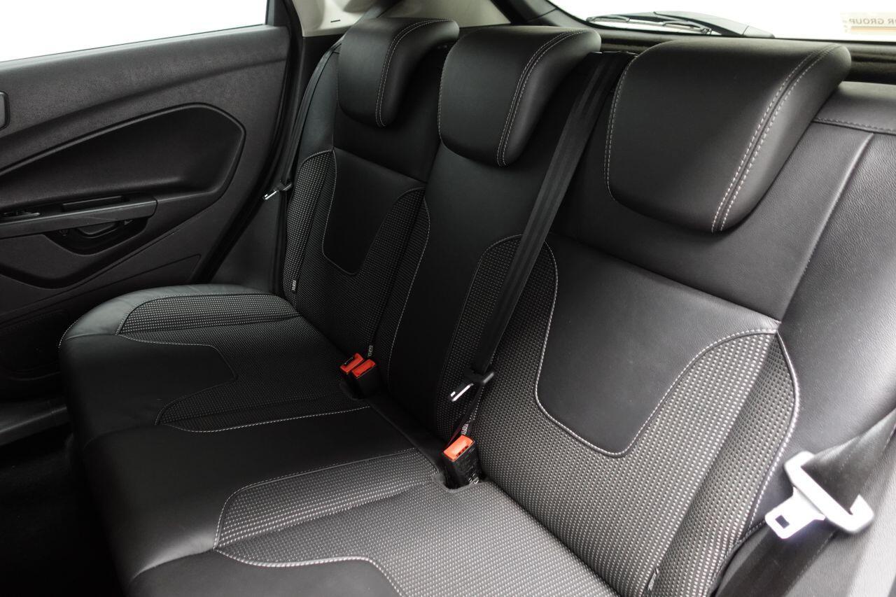 Ford Fiesta - Image 21