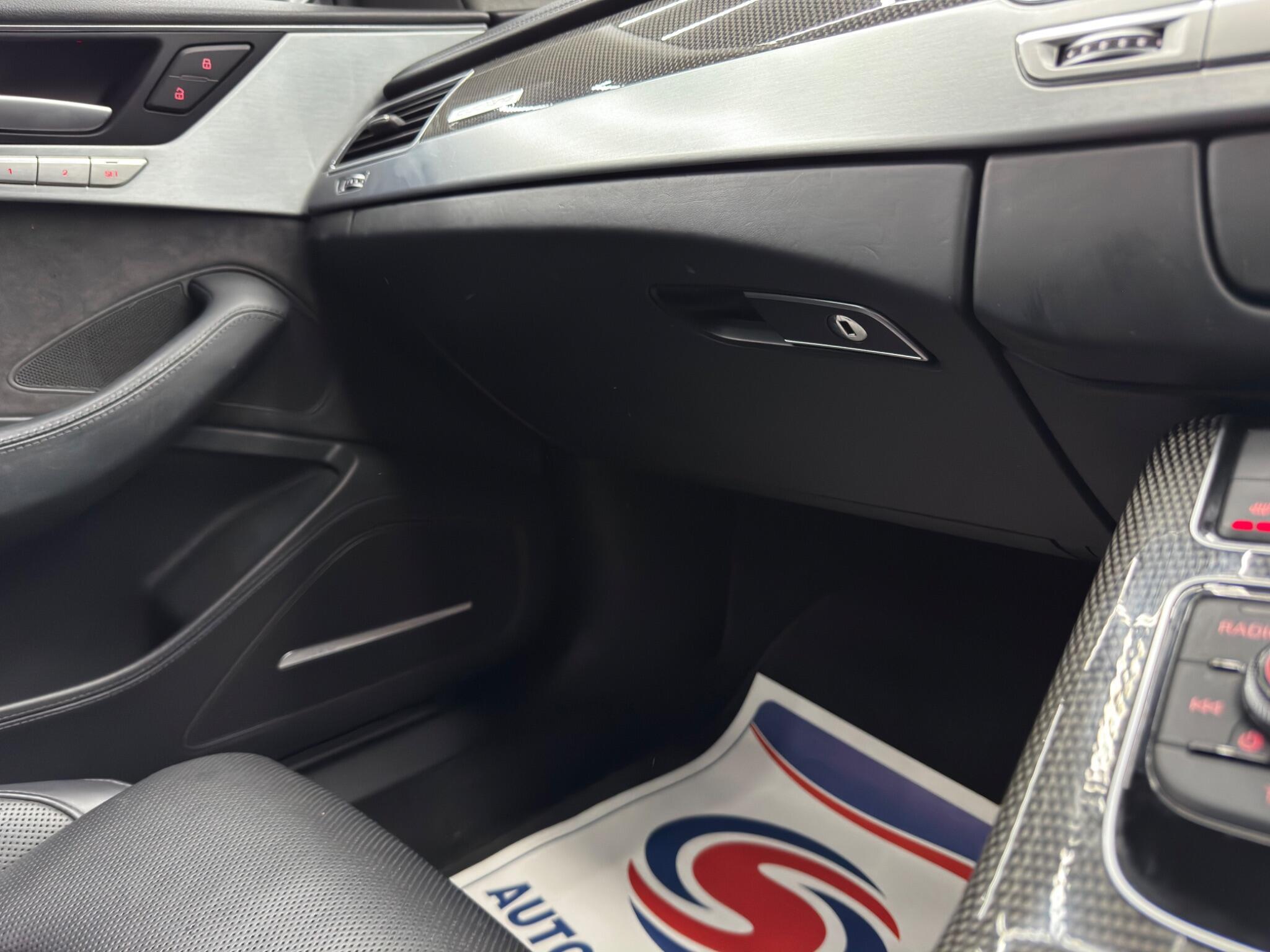 Audi S8 - Image 35