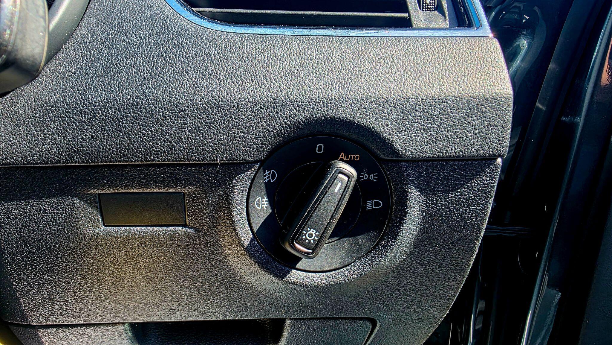 Skoda Octavia - Image 25