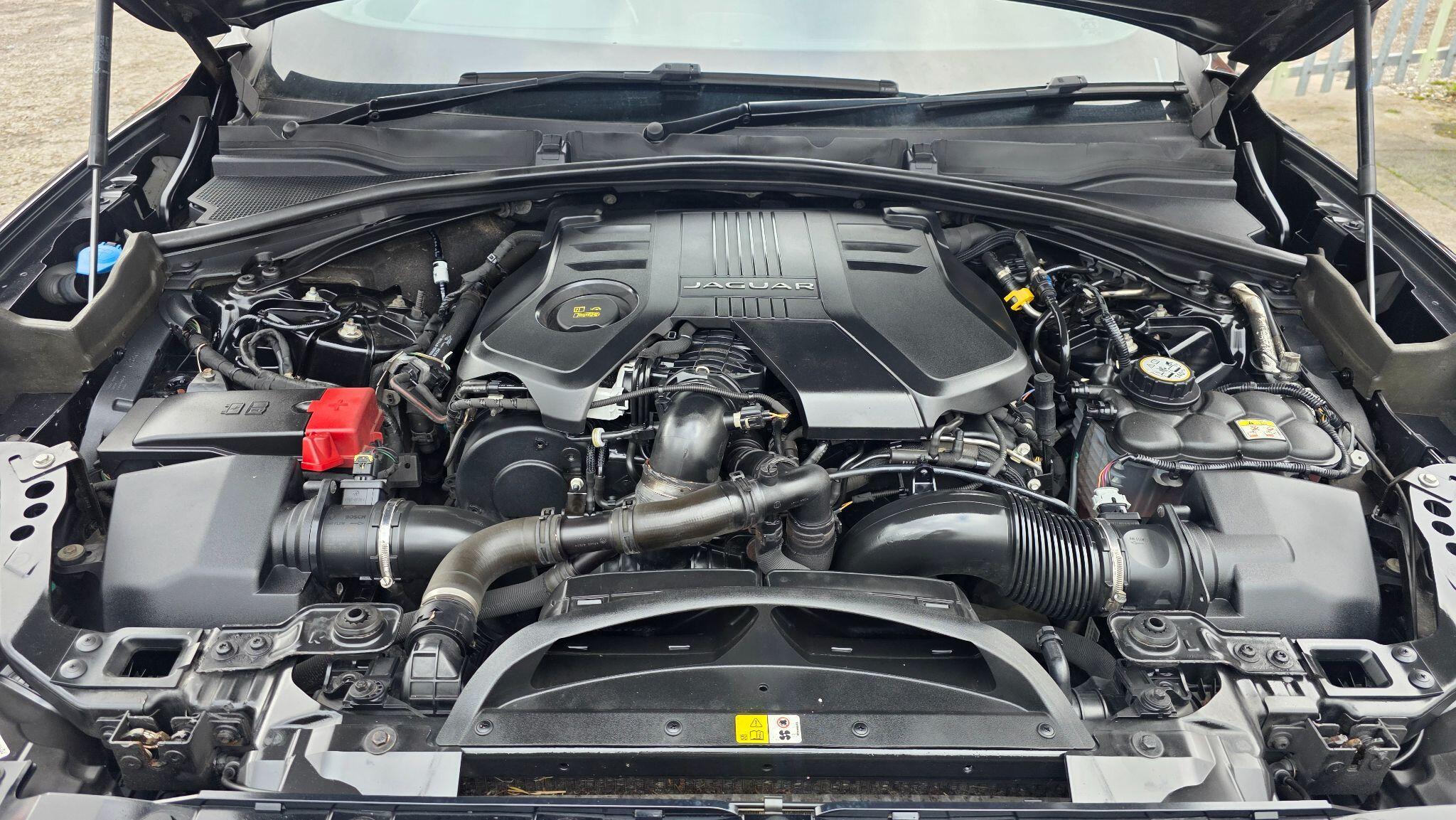 Jaguar F-Pace - Image 56