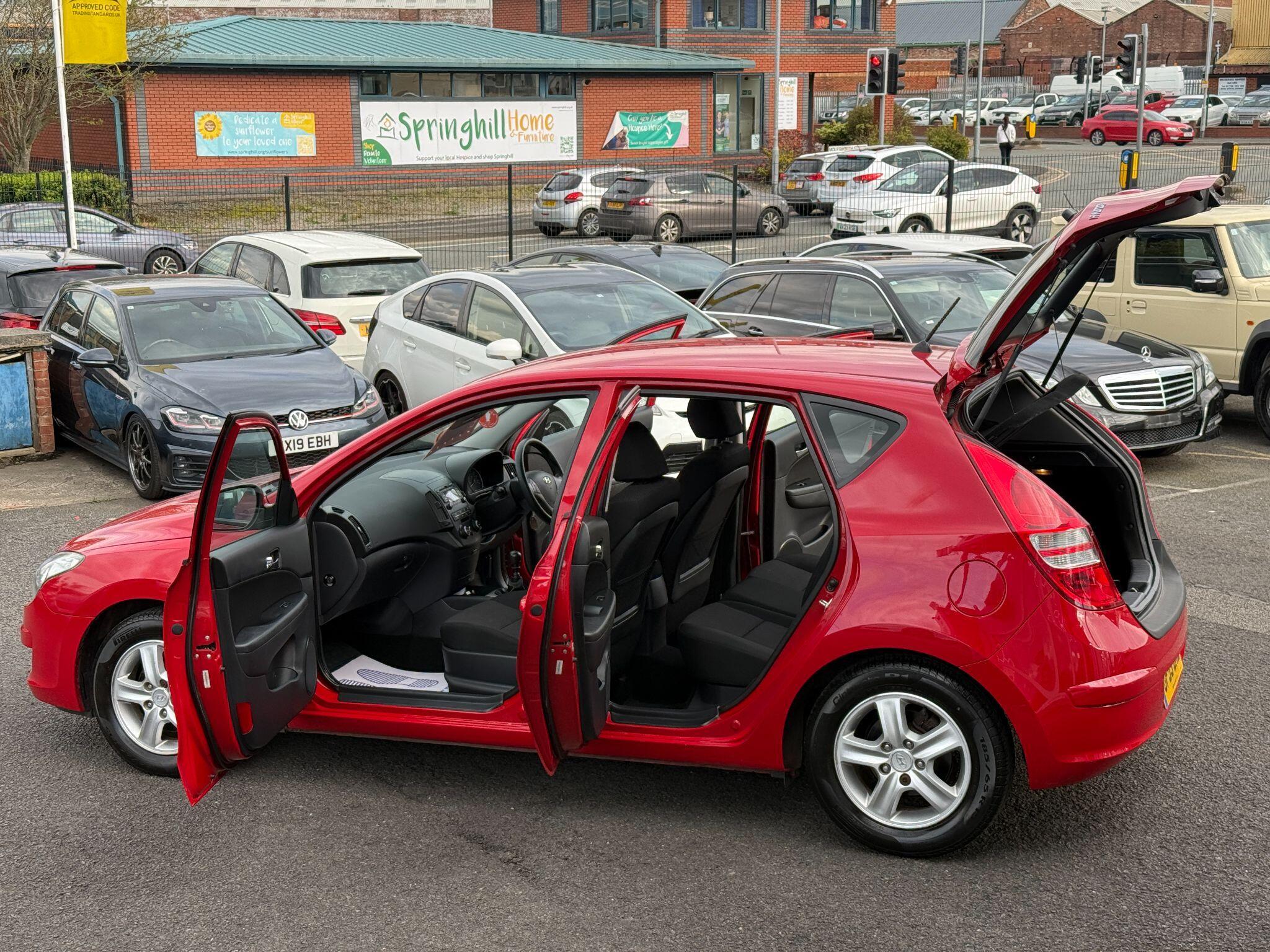 Hyundai i30 - Image 22