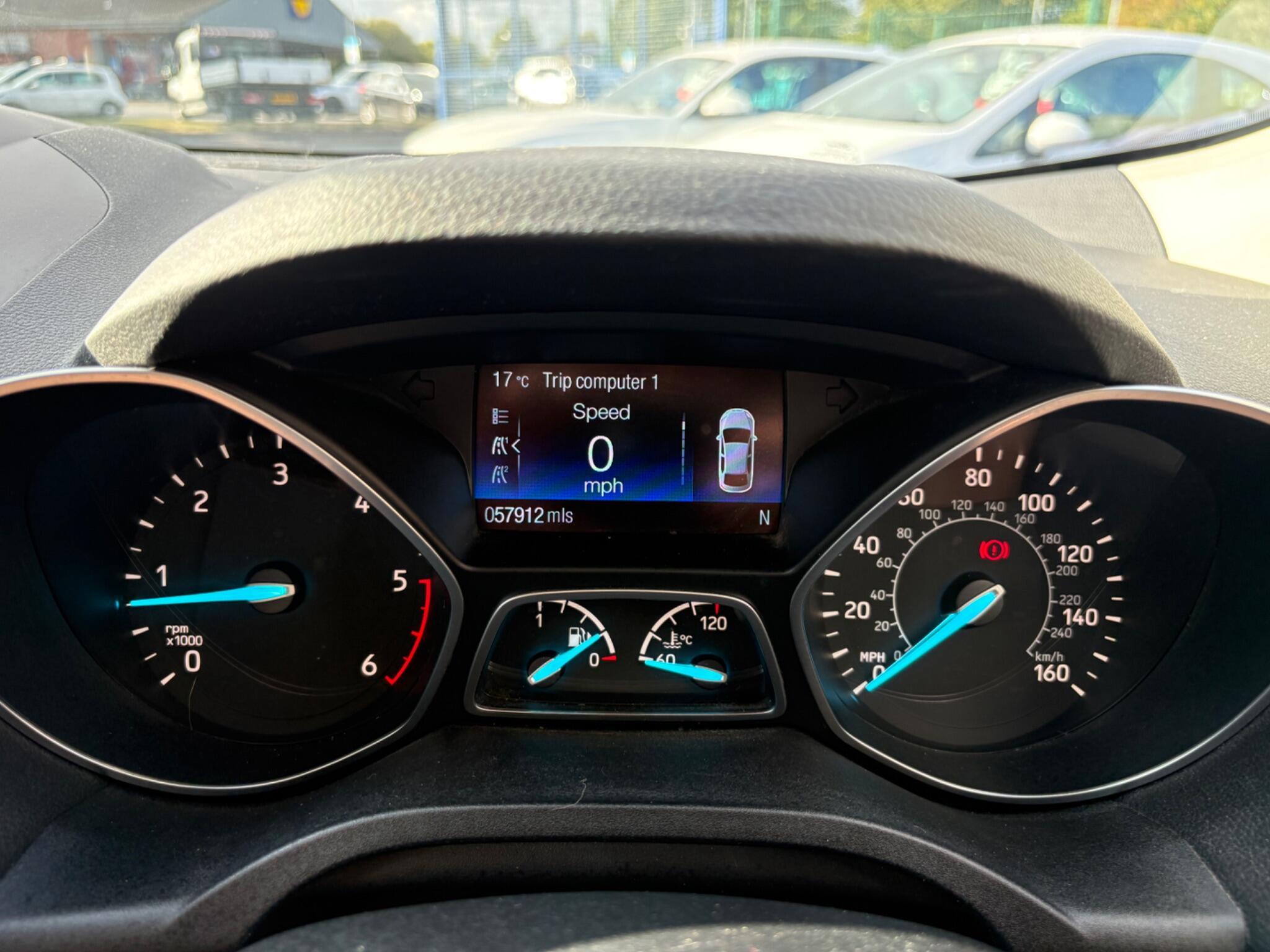 Ford Kuga - Image 16