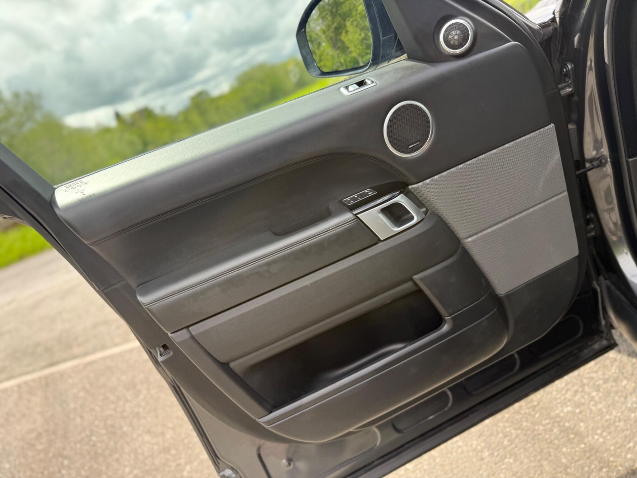 Land Rover RANGE ROVER SPORT - Image 49