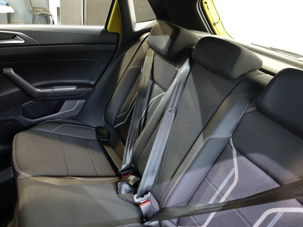 Volkswagen Polo - Image 17