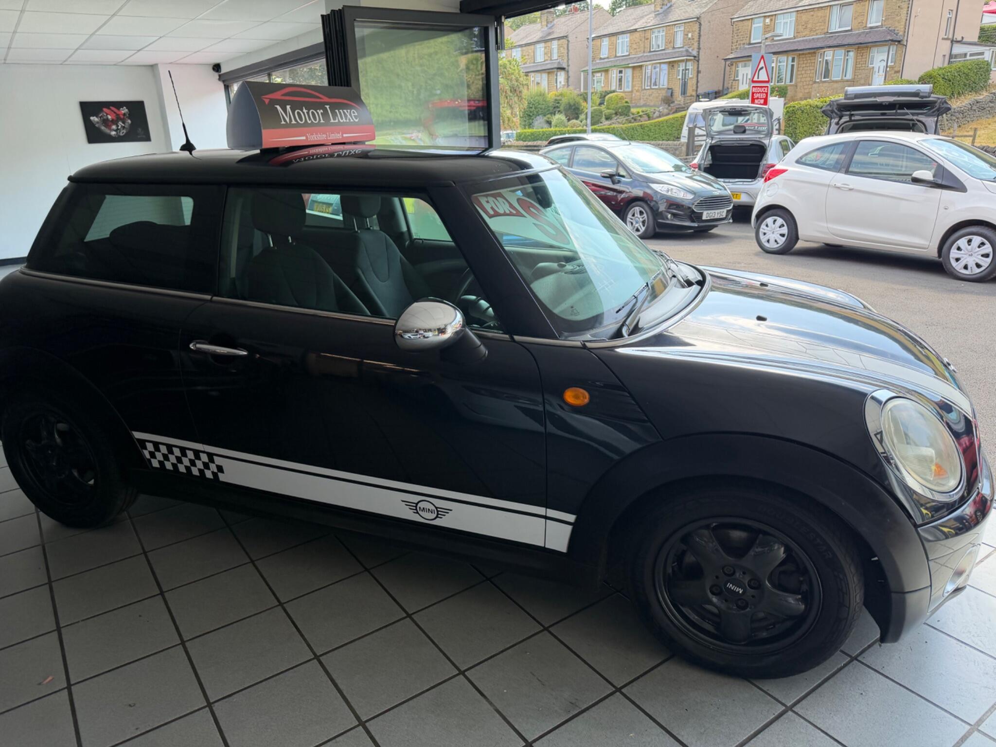 MINI Hatch - Image 4