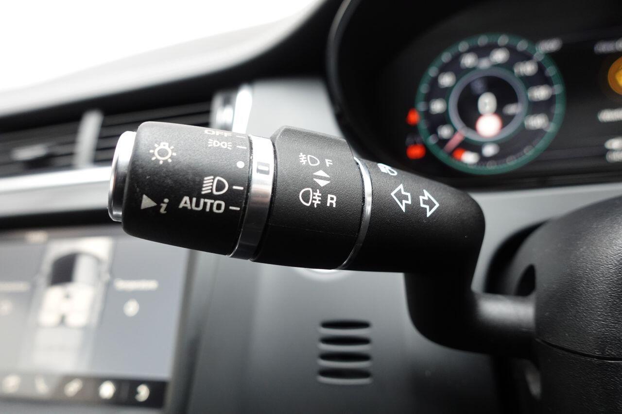 Jaguar E-Pace - Image 41