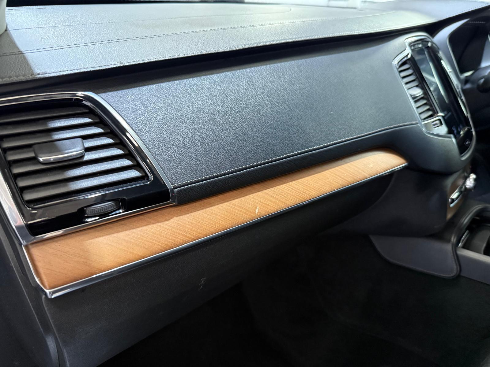 Volvo XC90 - Image 60