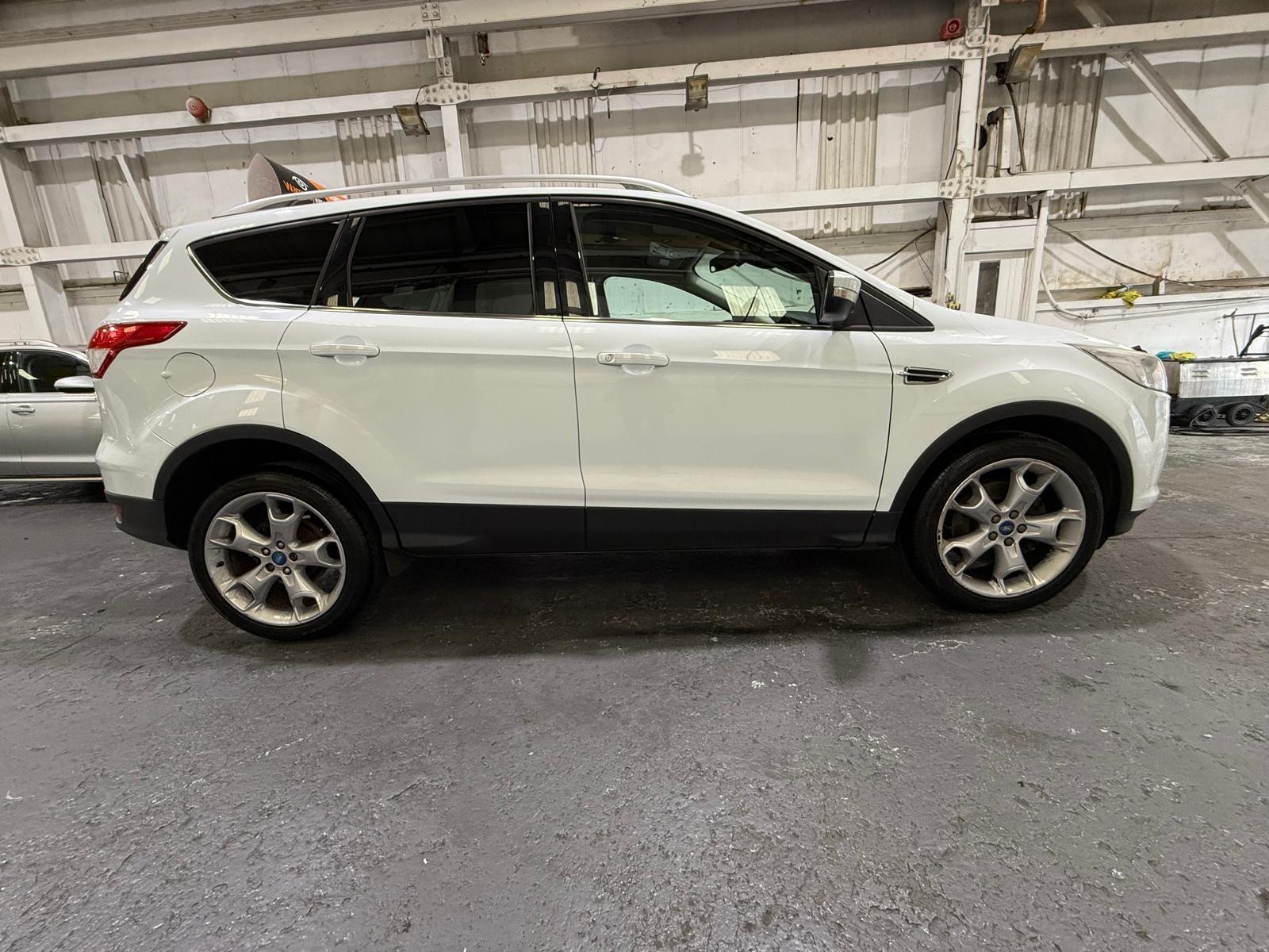 Ford Kuga - Image 17