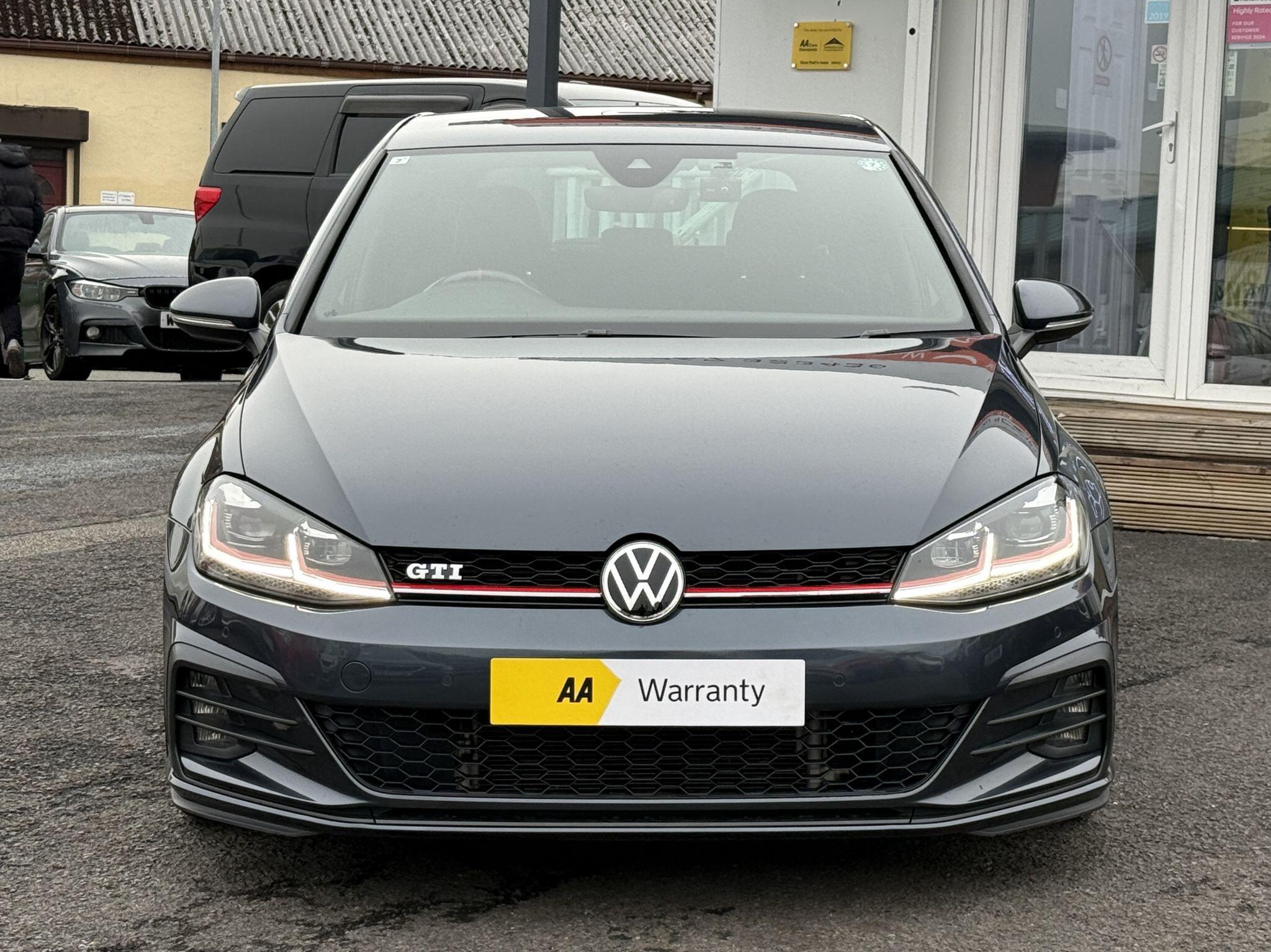 Volkswagen Golf - Image 8