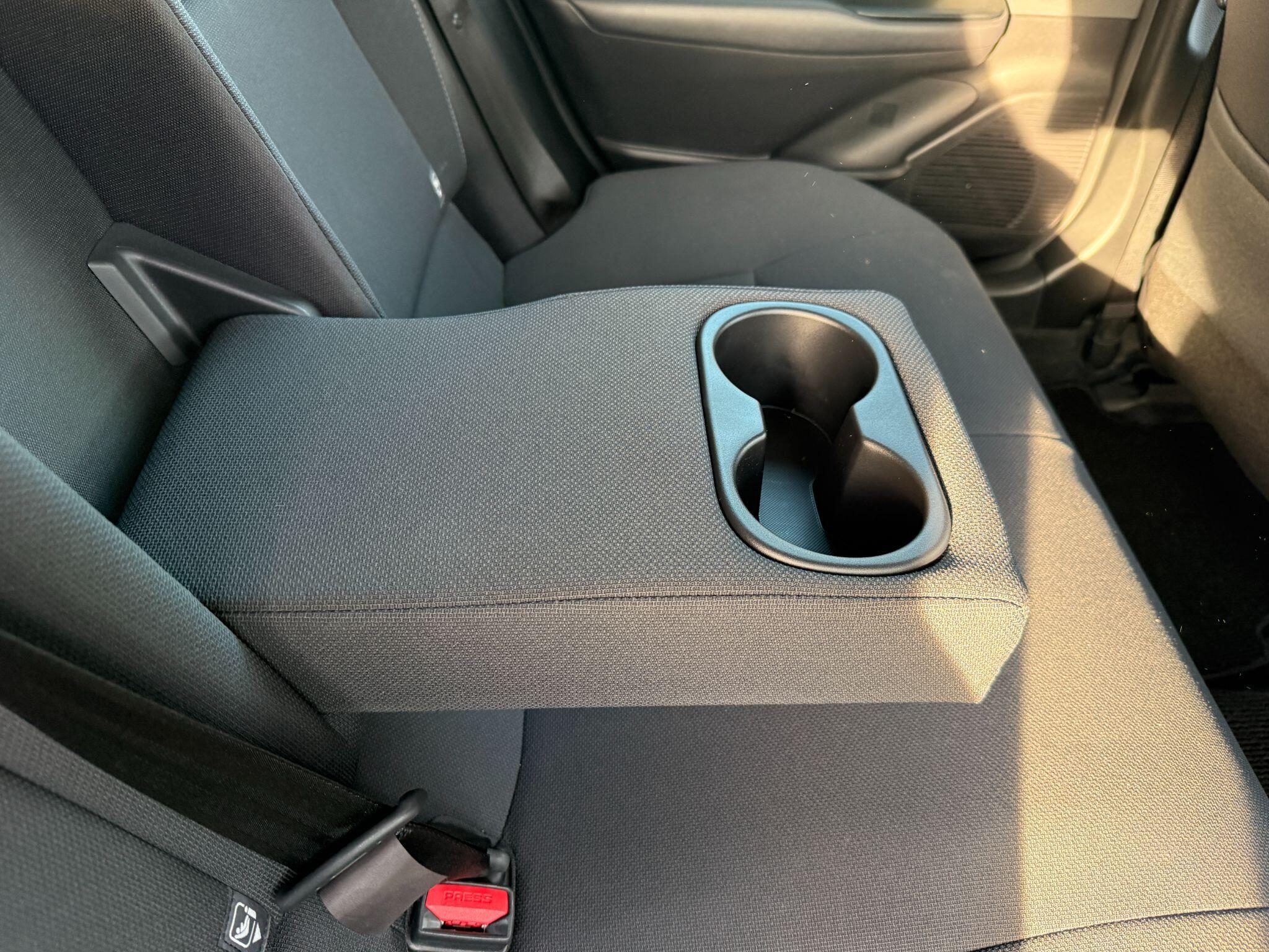 Toyota Prius - Image 34