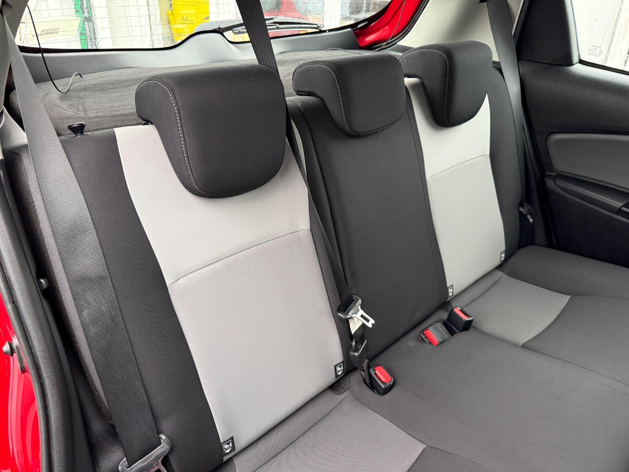 Toyota Yaris - Image 31