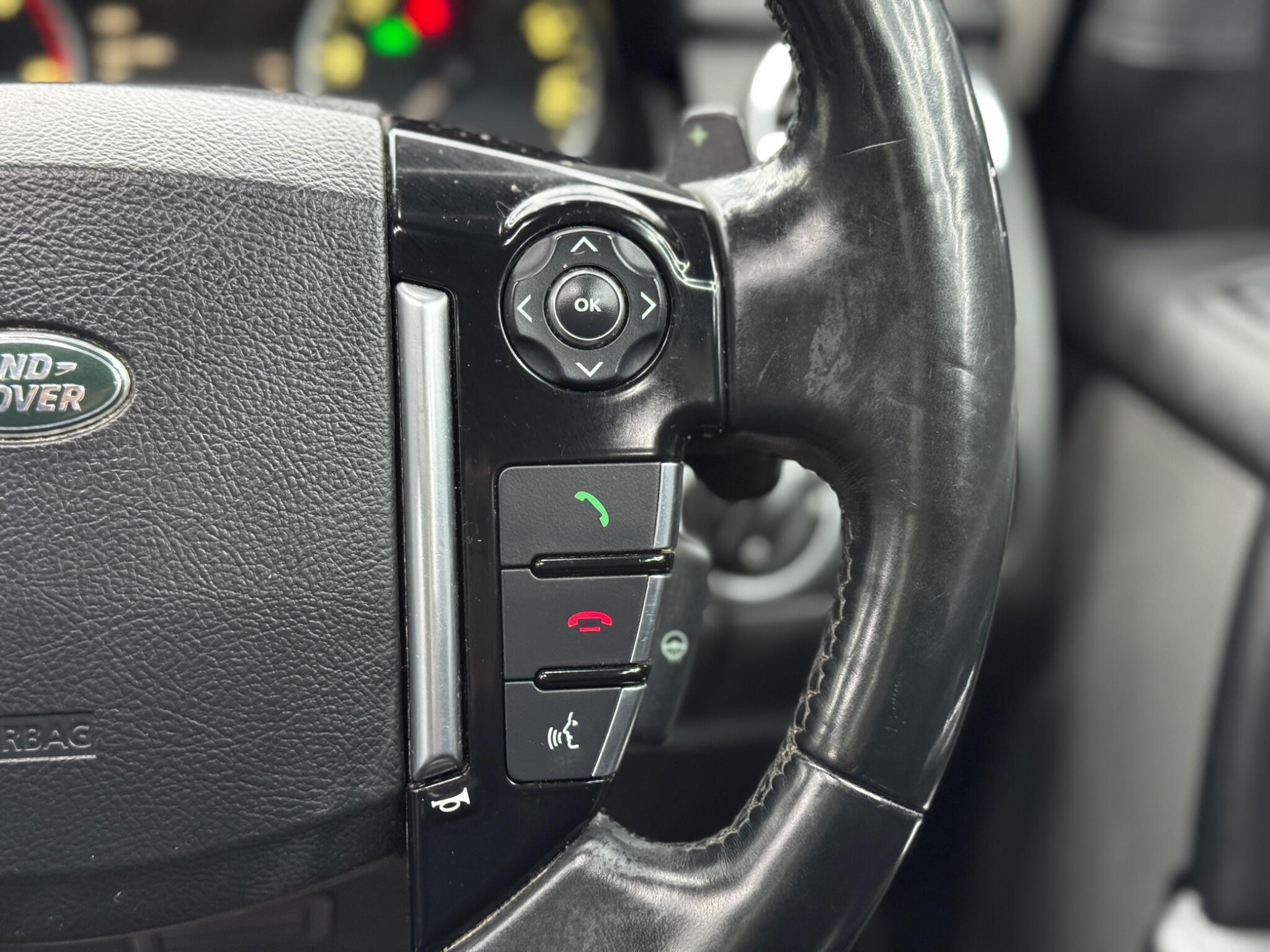 Land Rover DISCOVERY 4 - Image 22