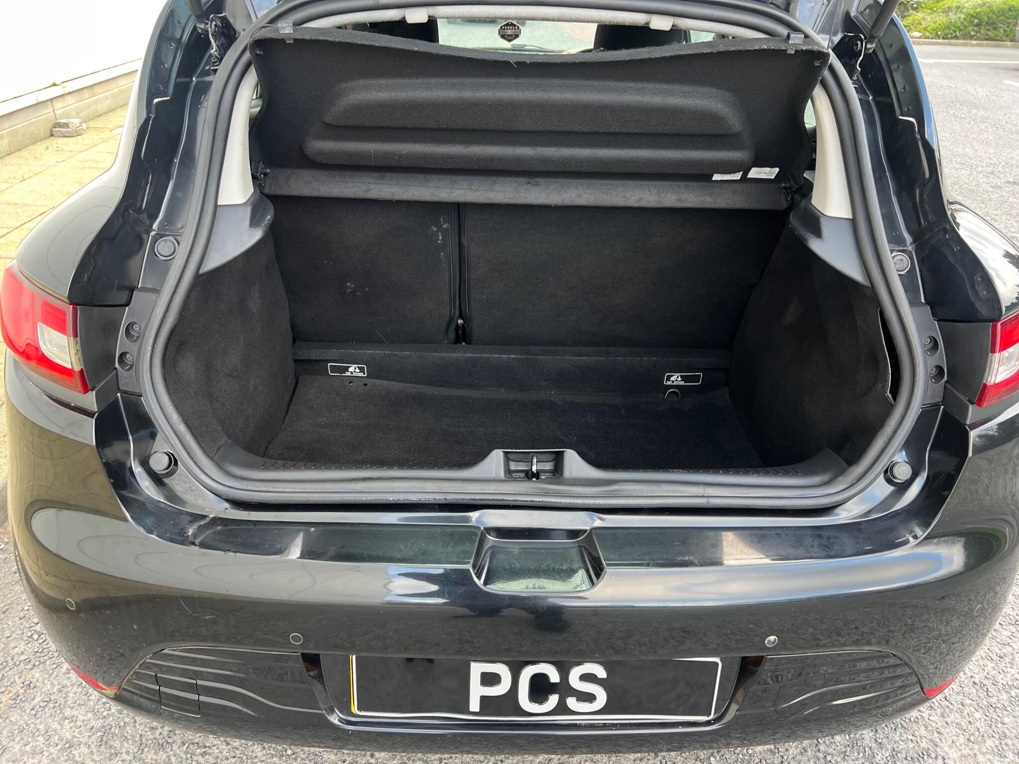 Renault Clio - Image 36