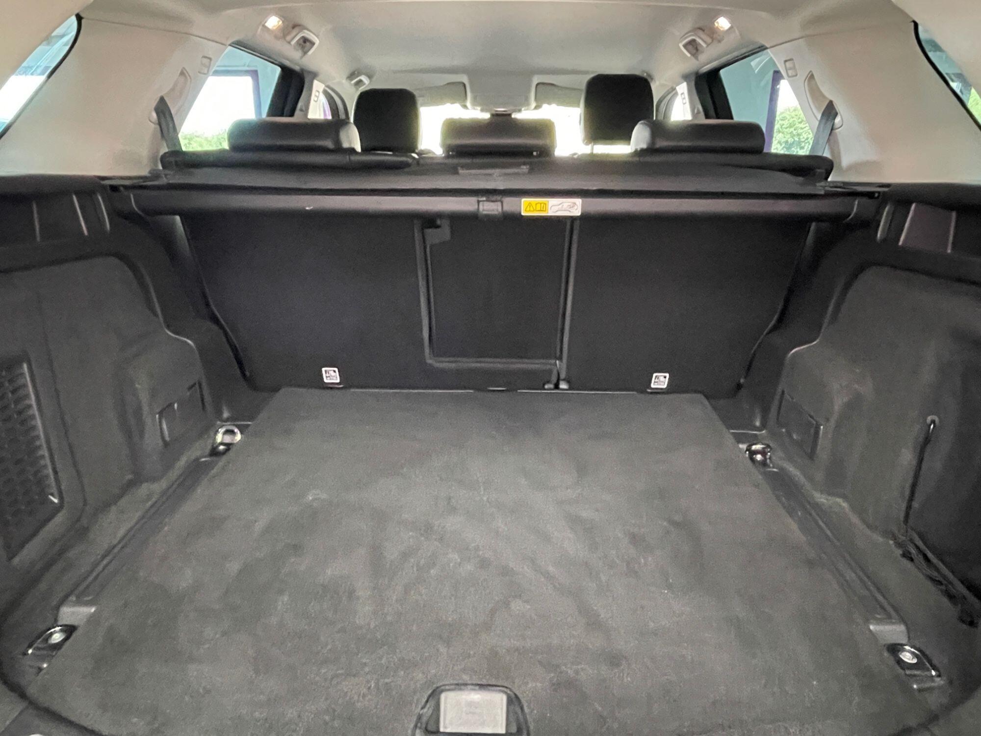 Land Rover DISCOVERY SPORT - Image 16