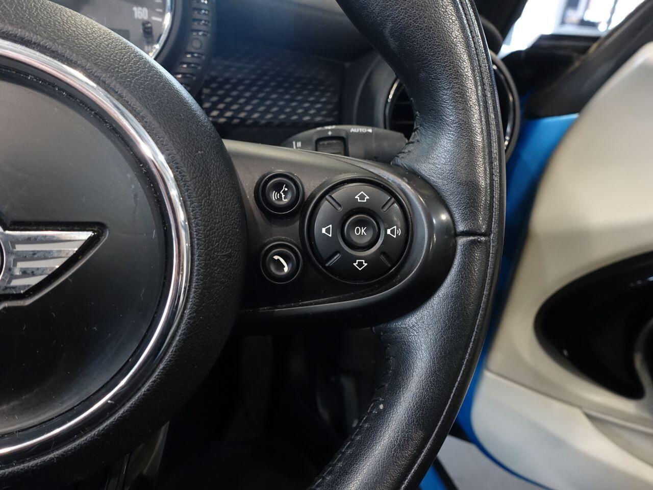 MINI Convertible - Image 19