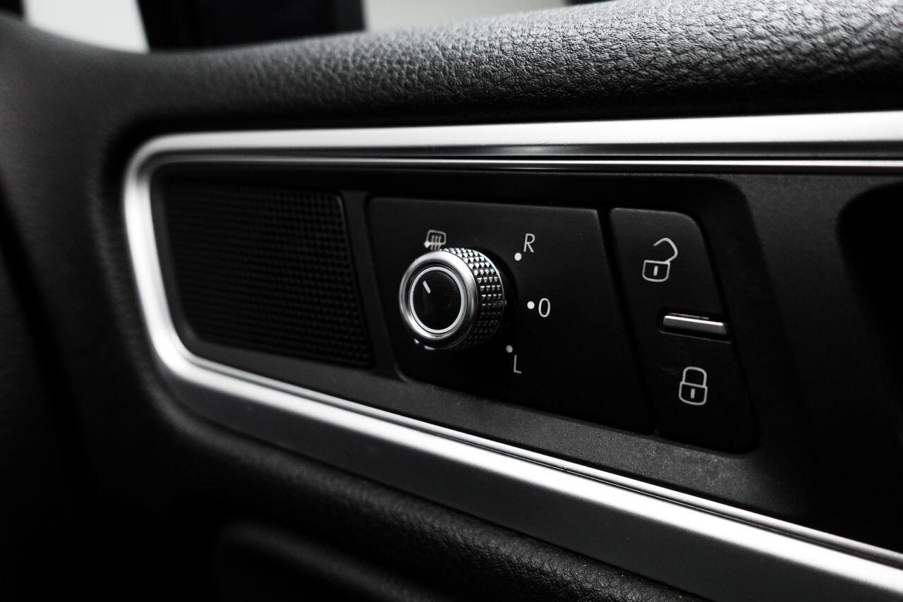 Volkswagen Touareg - Image 54