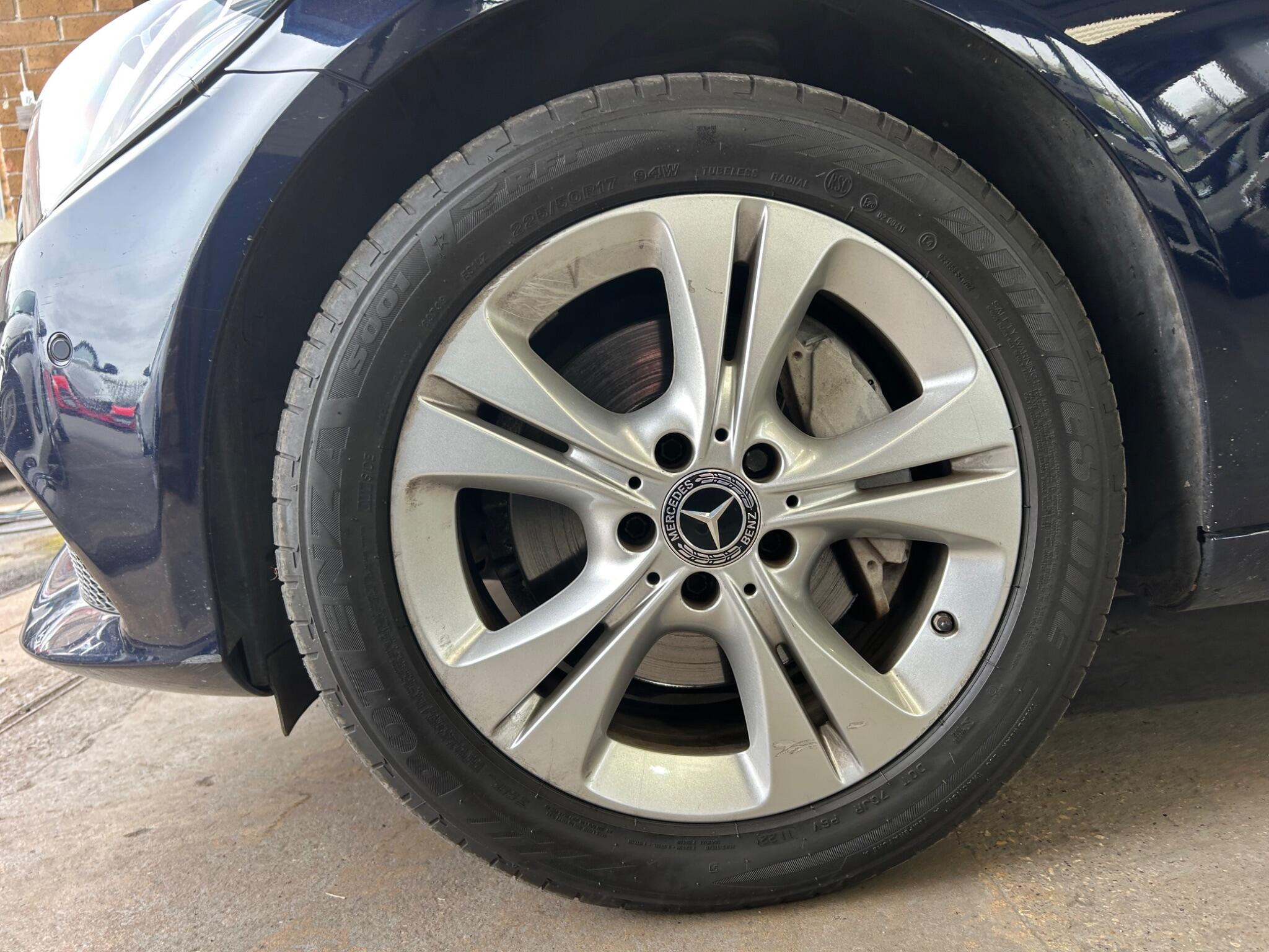 Mercedes C Class - Image 36