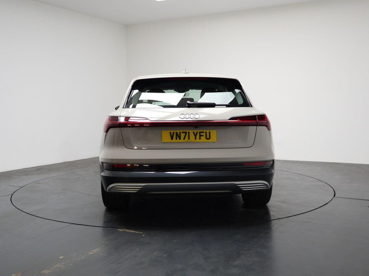 Audi E-Tron - Image 11