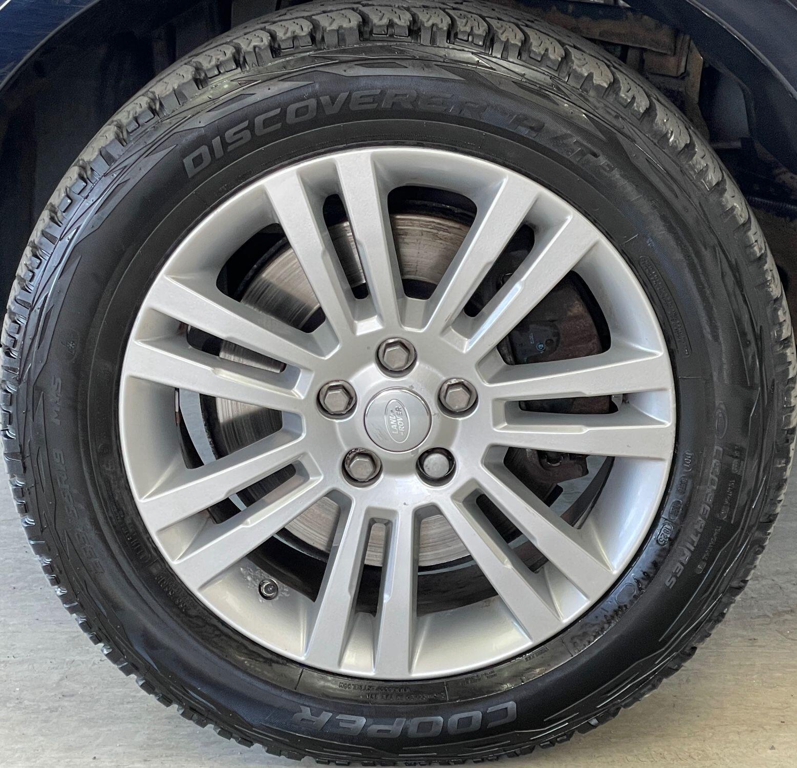 Land Rover DISCOVERY 4 - Image 16