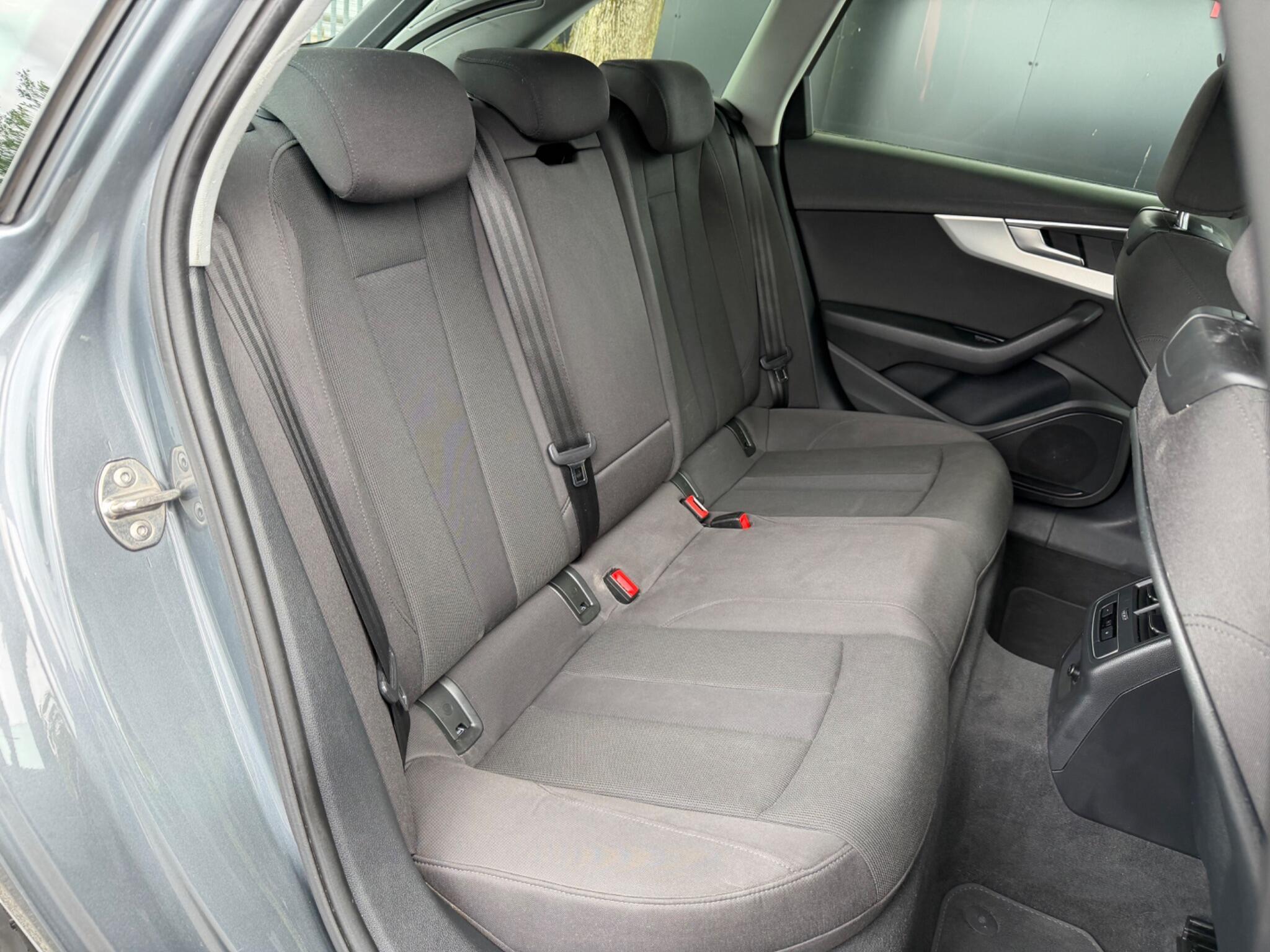 Audi A4 Avant - Image 19