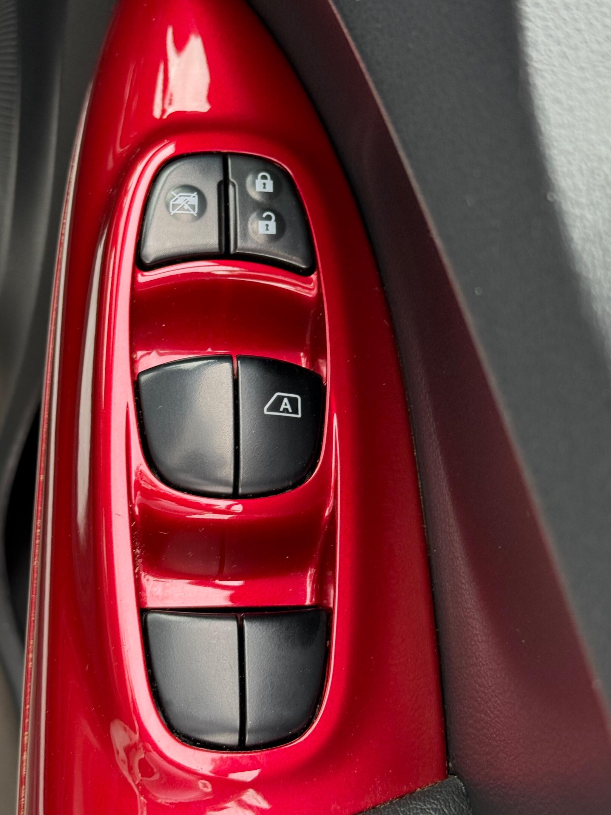 Nissan Juke - Image 17