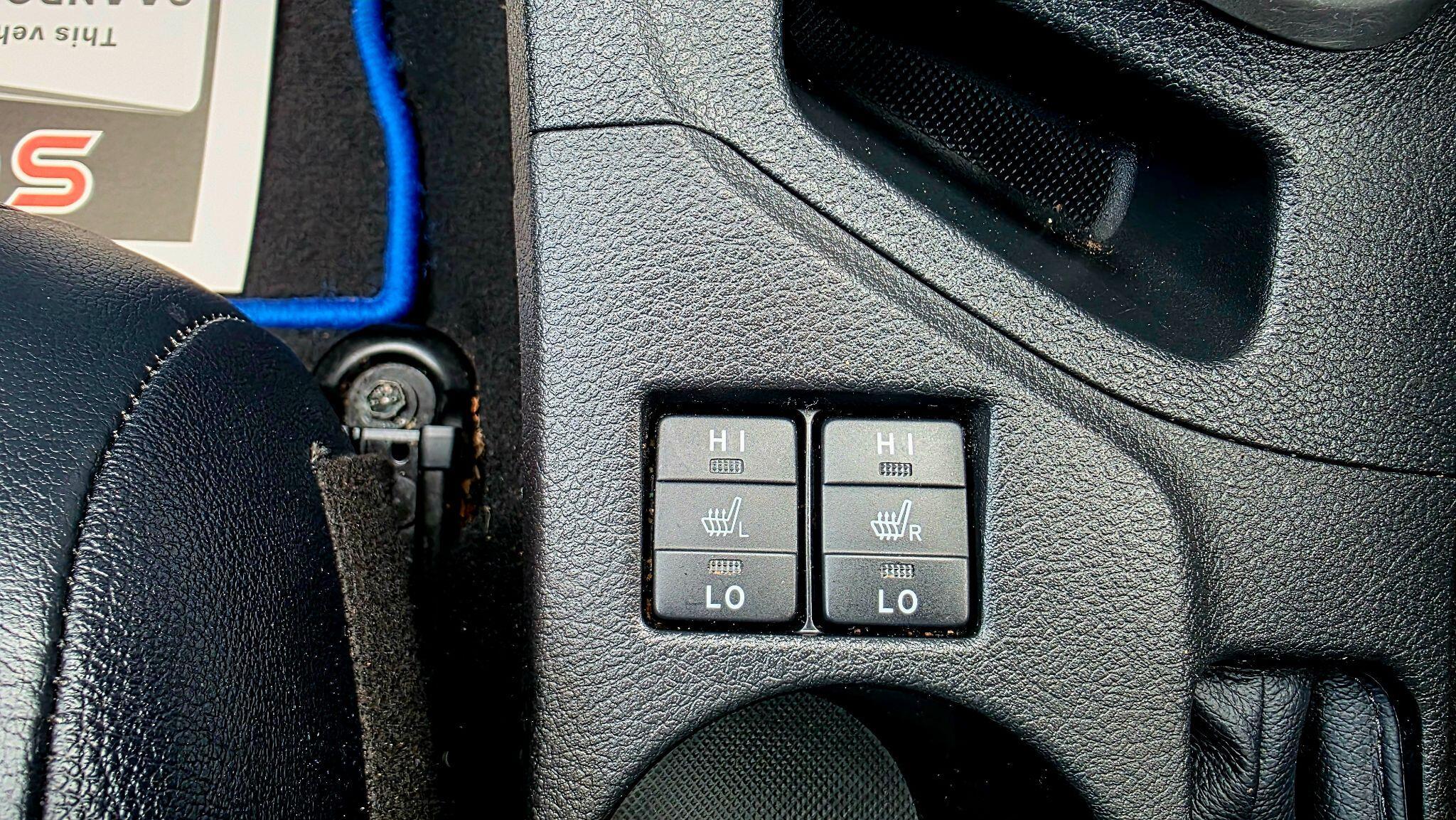 Toyota Auris - Image 30