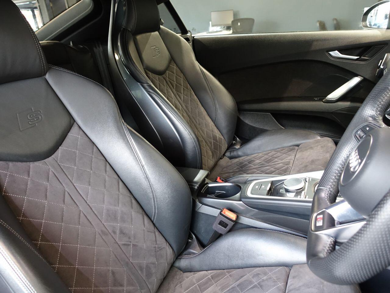 Audi TT - Image 13