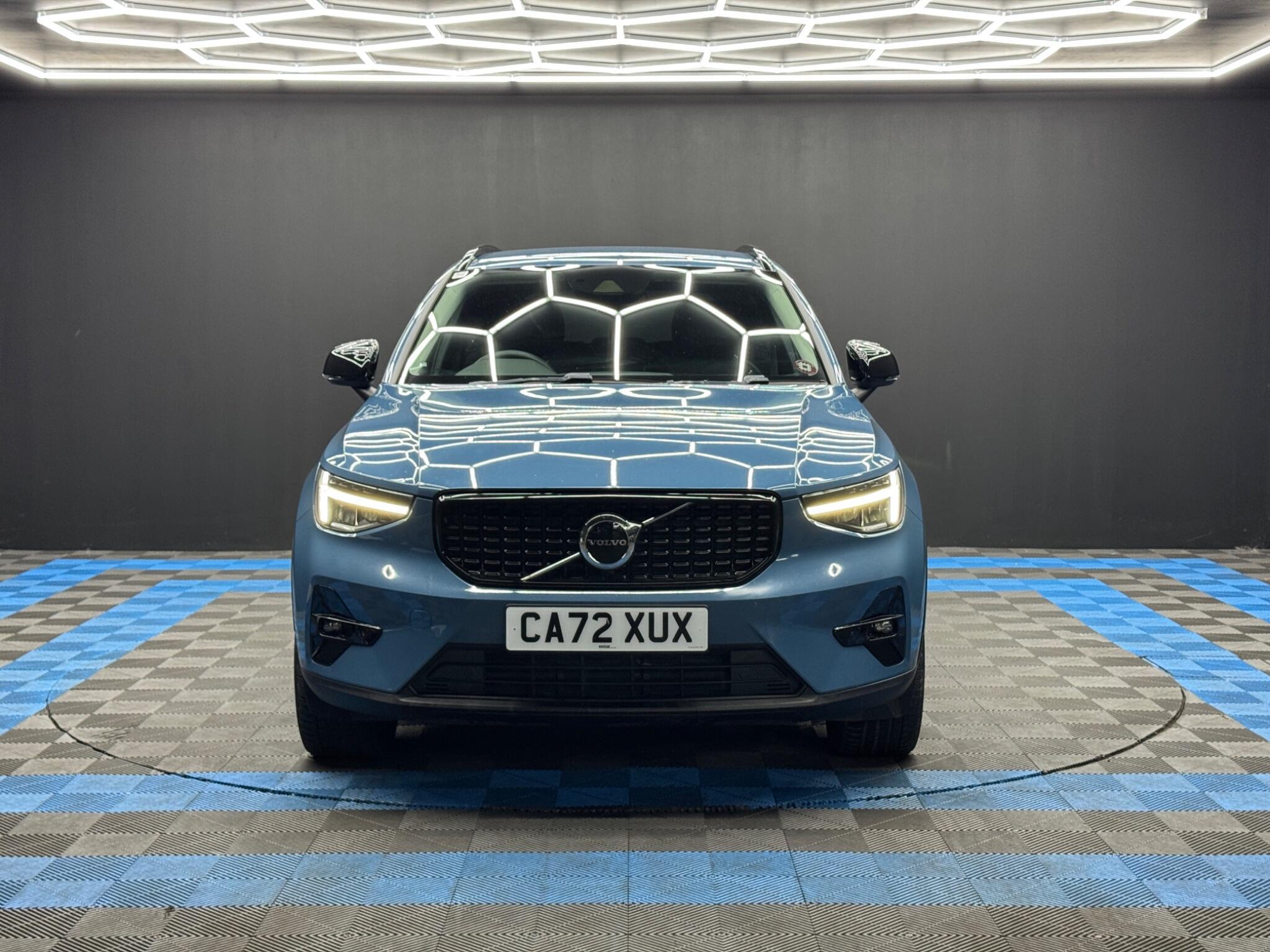 Volvo XC40 - Image 2