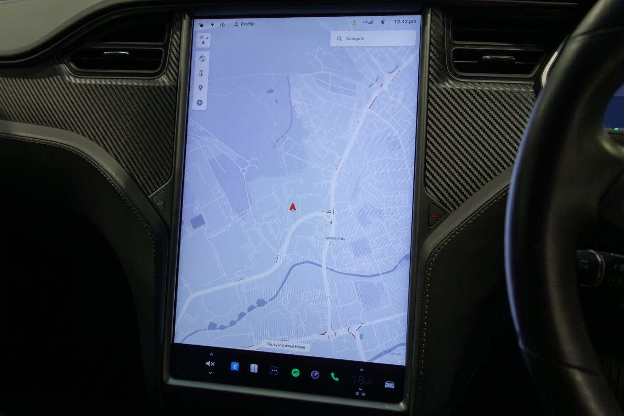 Tesla Model S - Image 15