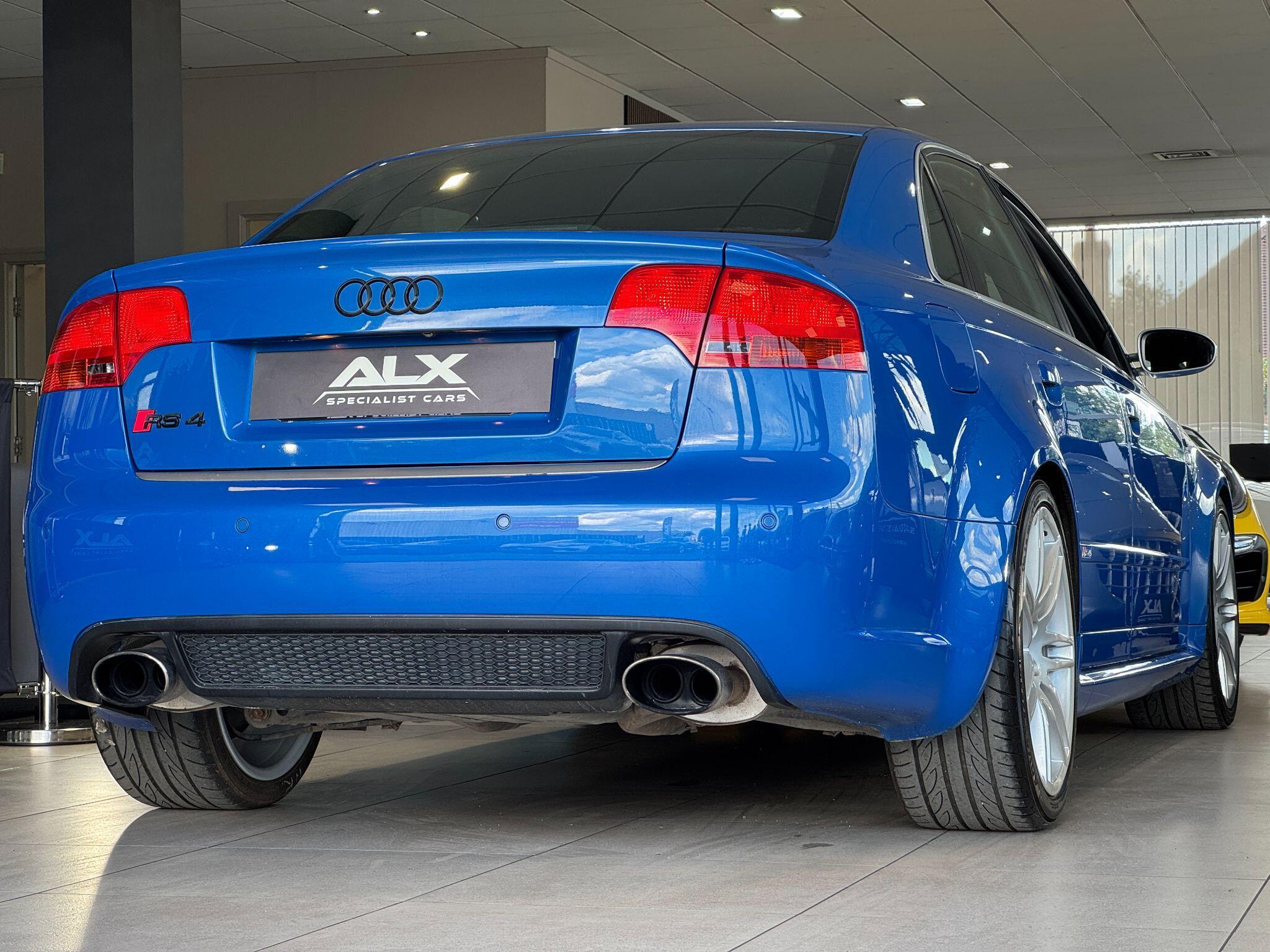 Audi RS4 - Image 20