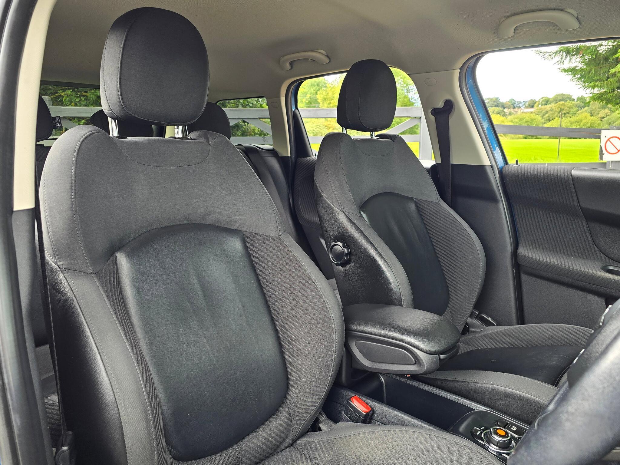 MINI Countryman - Image 13