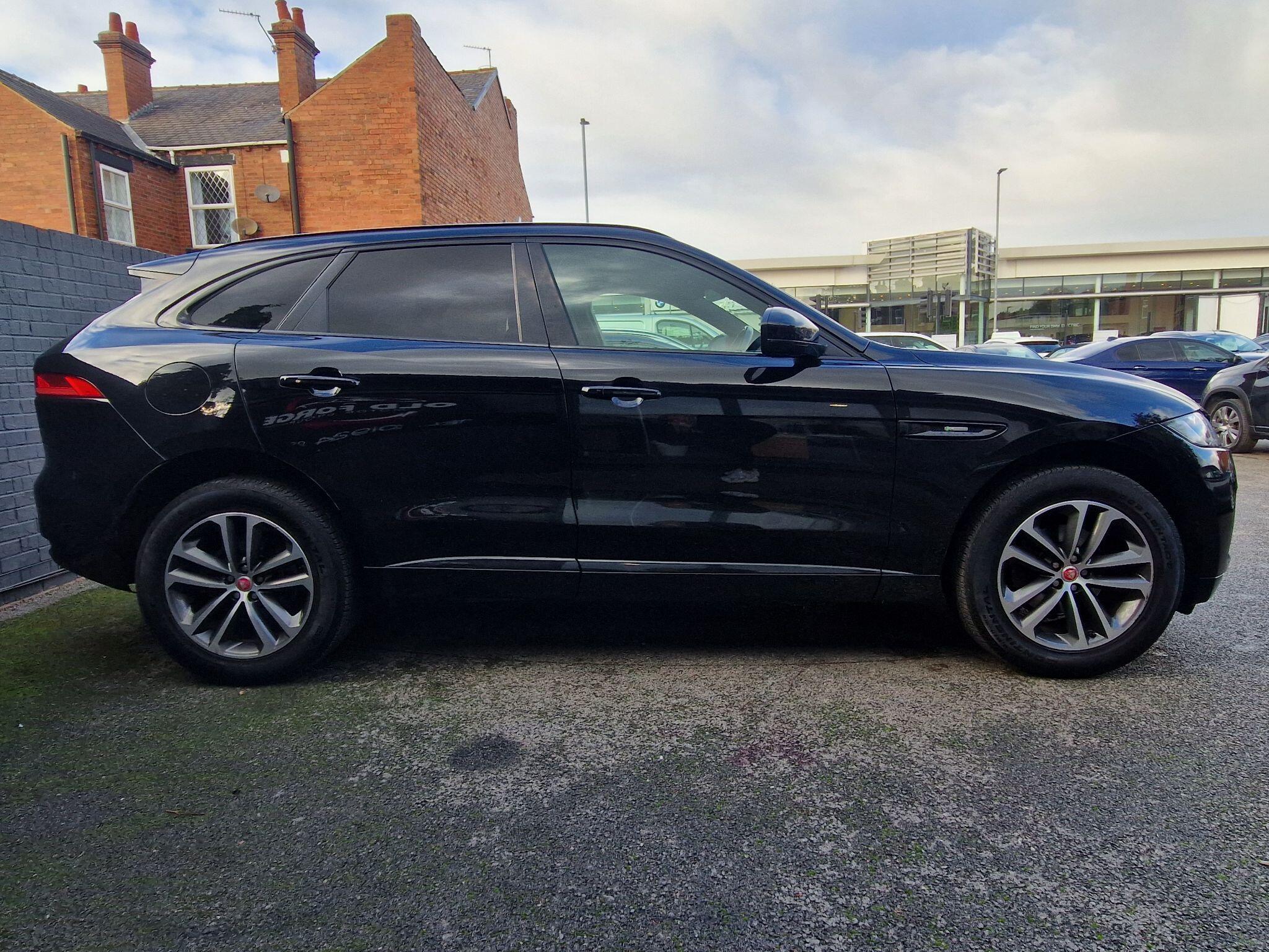 Jaguar F-Pace - Image 7